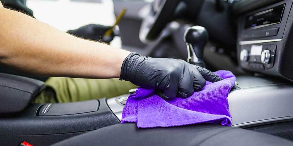 Cómo limpiar bien un coche para mantenerlo en buen estado