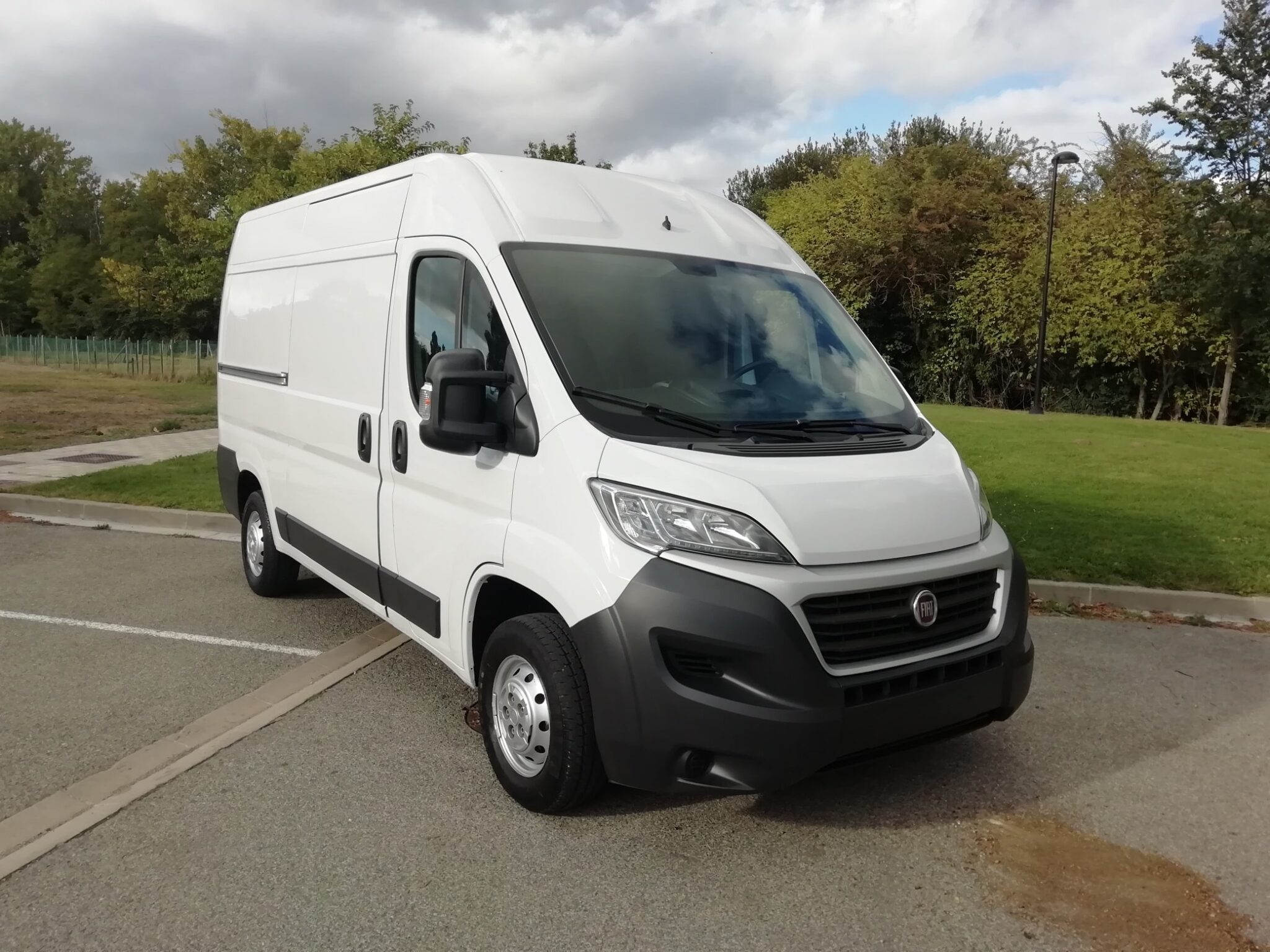 PEUGEOT Expert 3 STD FG28 2.0BlueHDI AUTO 180CV + NAVI