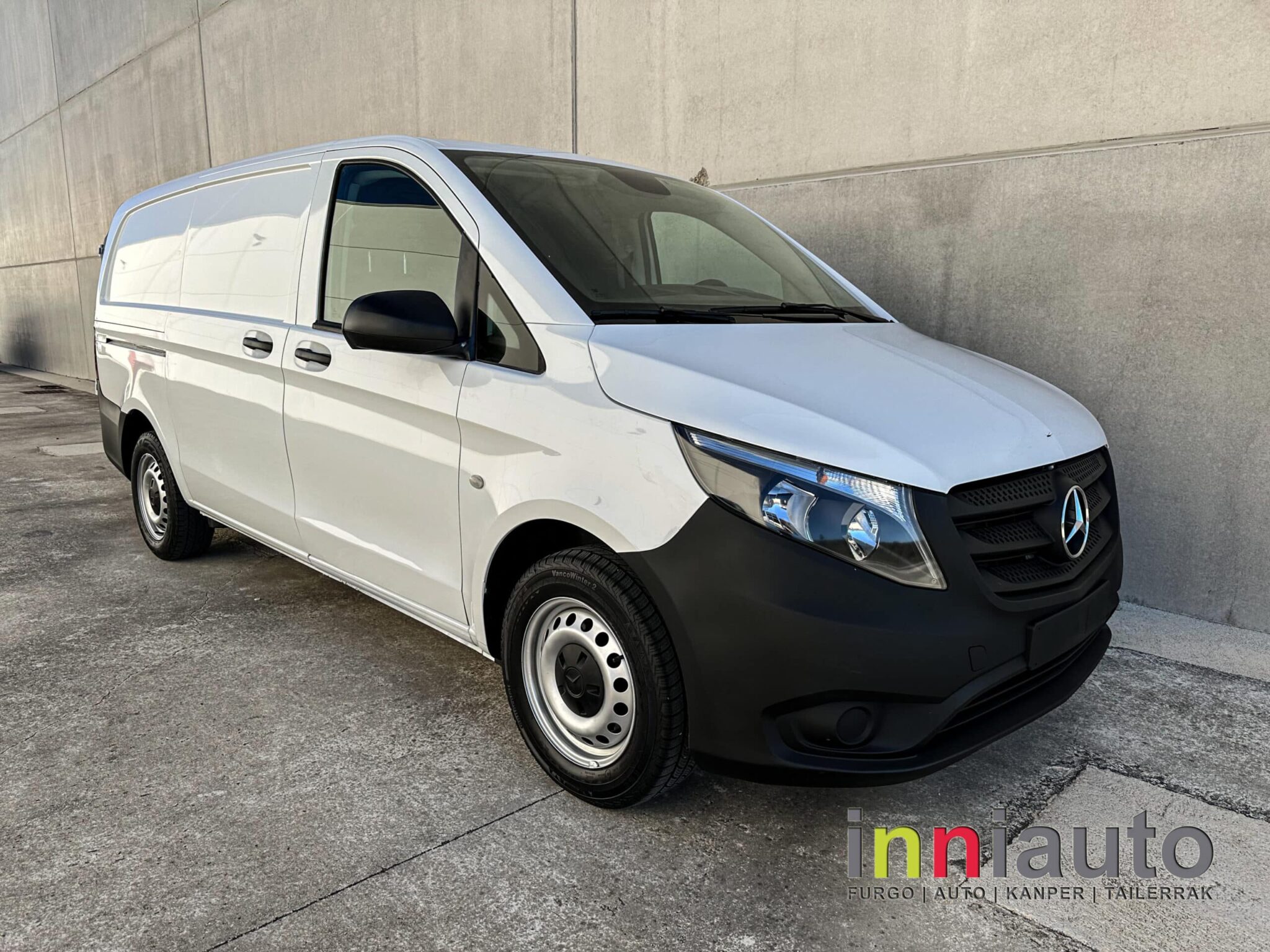 FORD TRANSIT CUSTOM COMBI 9 L1H1 2.0ECOBLUE 130CV + NAVI