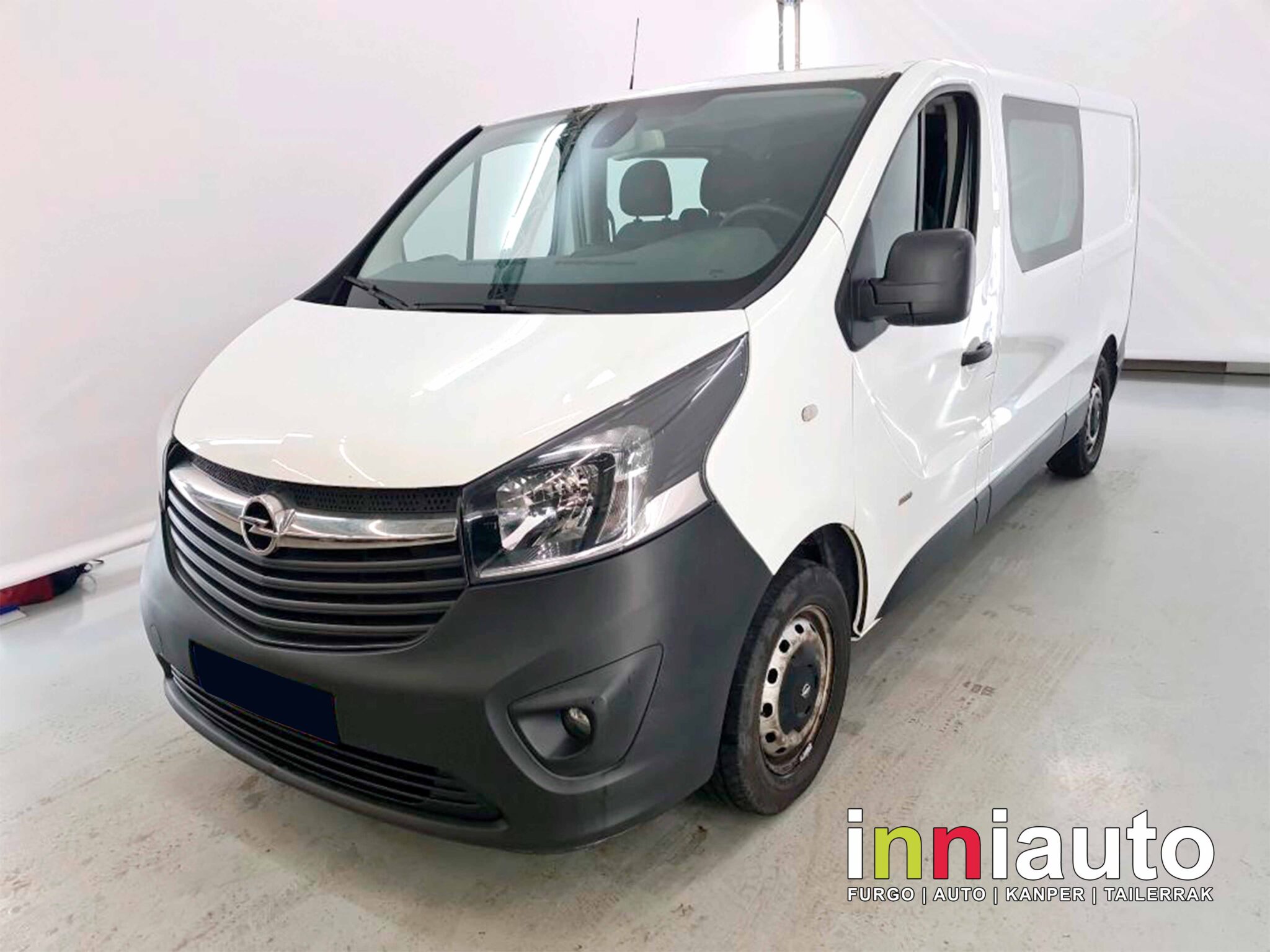 CITROEN jumpy 3 Combi 6 Talla M  AUTO 2.0BlueHDI180cv + NAVI + DOBLE PUERTA LATERAL