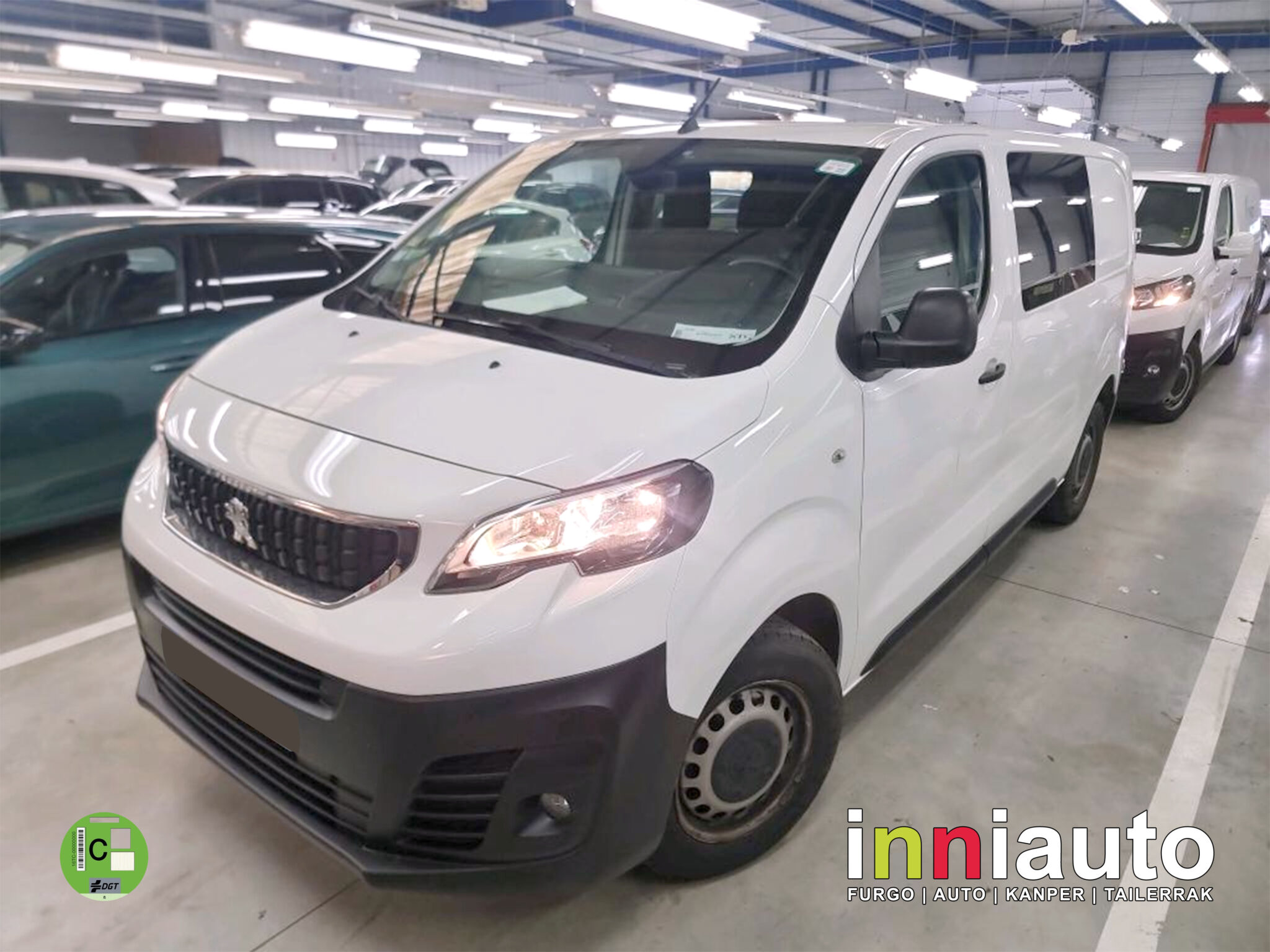 Volkswagen Transporter L1H1 DSG AUTO FG 2.0TDi 150cv + NAVI