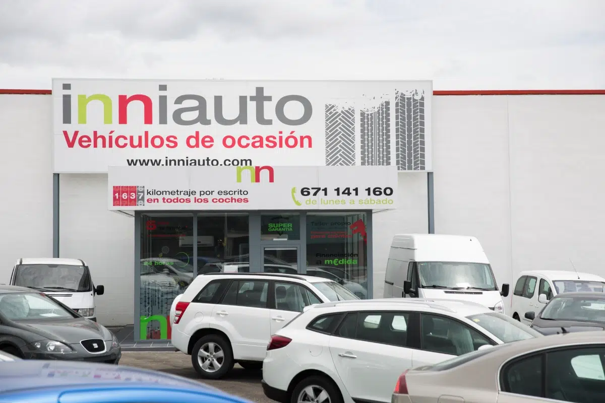 entrada del concesionario