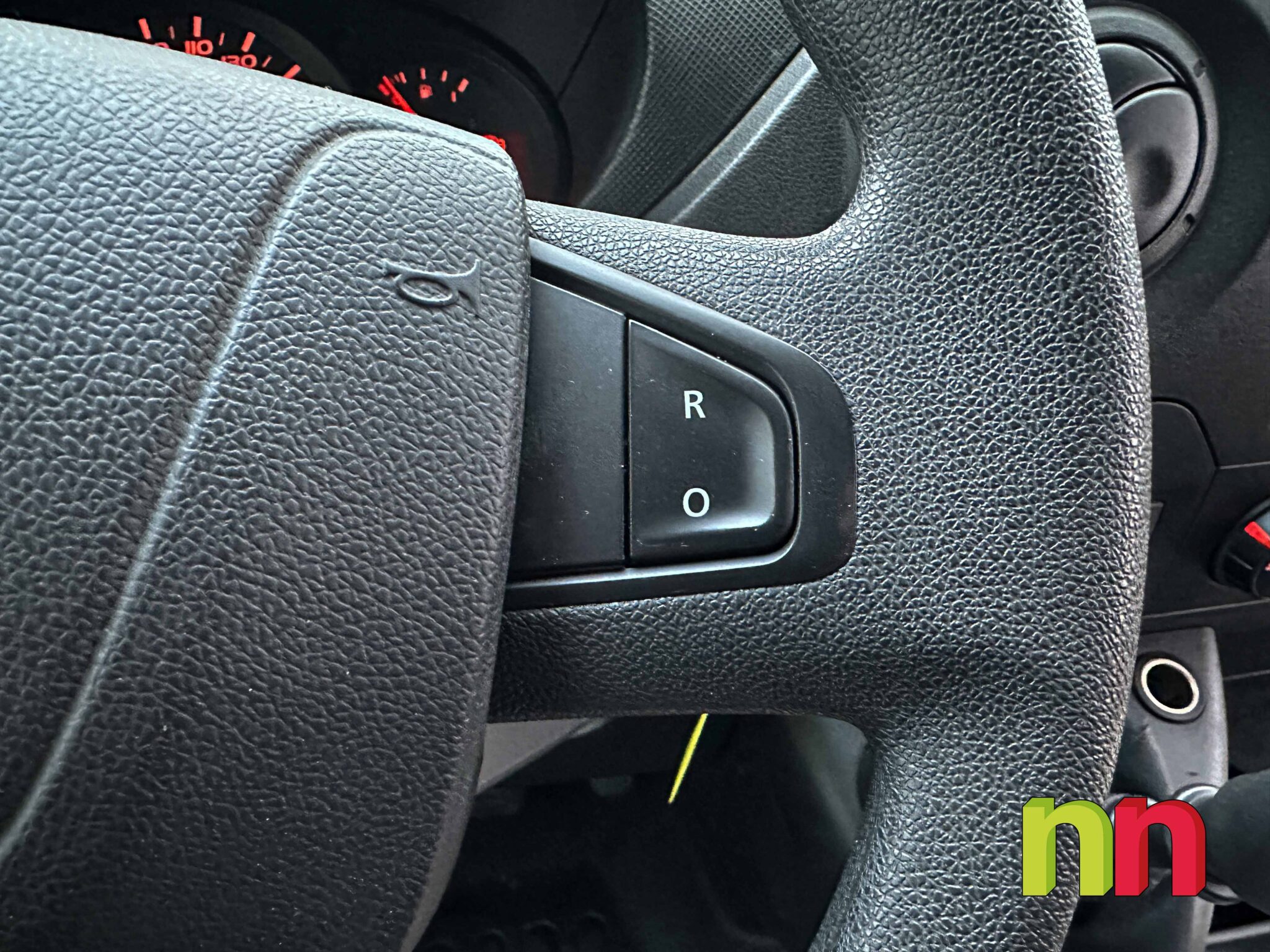 RENAULT Master Carrozada chasis bajo sin plataforma L3 F35 2.3DCI 130cv + NAVI + RAMPA ELÉCTRICA ELEVADORA