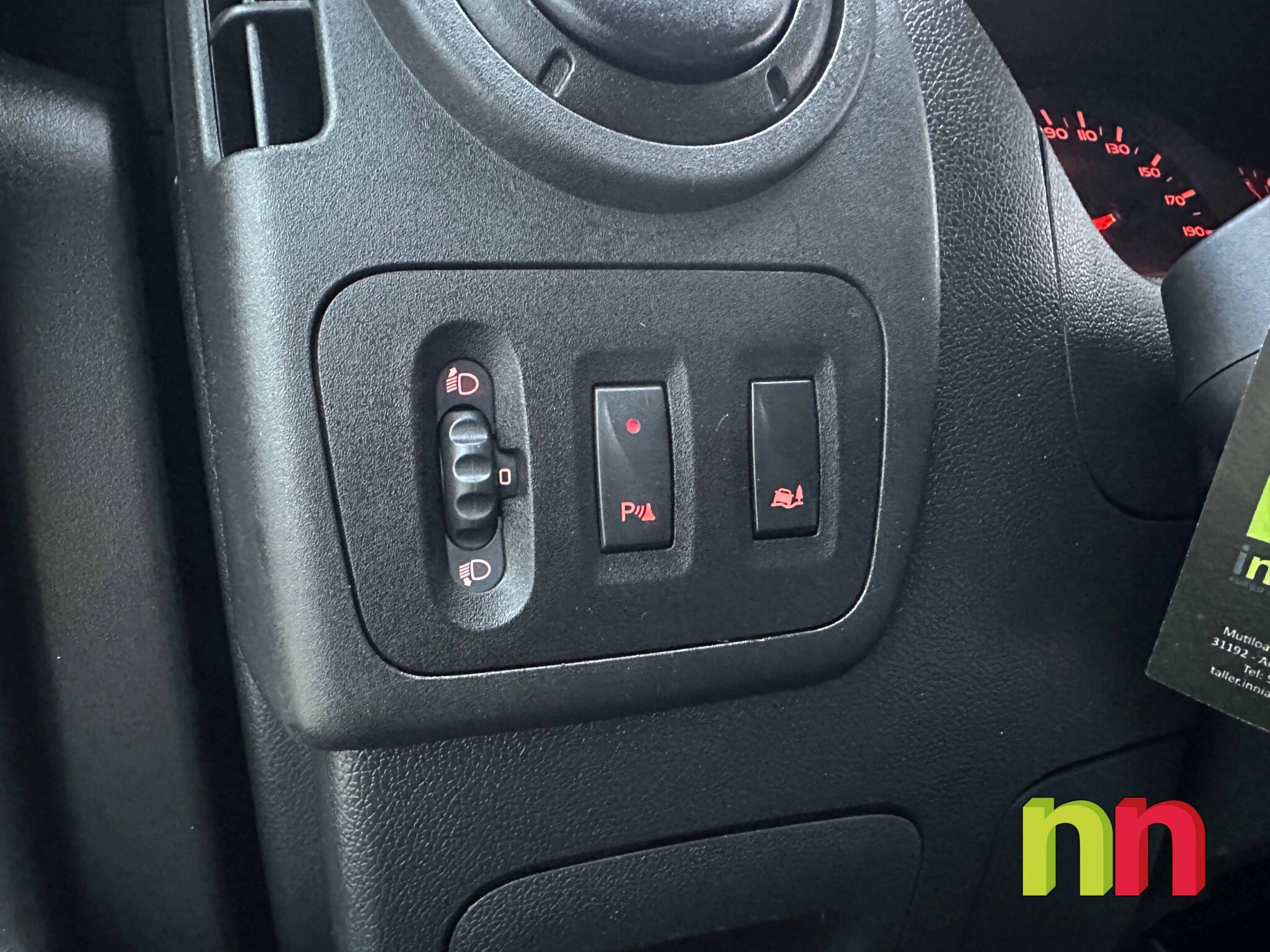 RENAULT Master Carrozada chasis bajo sin plataforma L3 F35 2.3DCI 130cv + NAVI + RAMPA ELÉCTRICA ELEVADORA