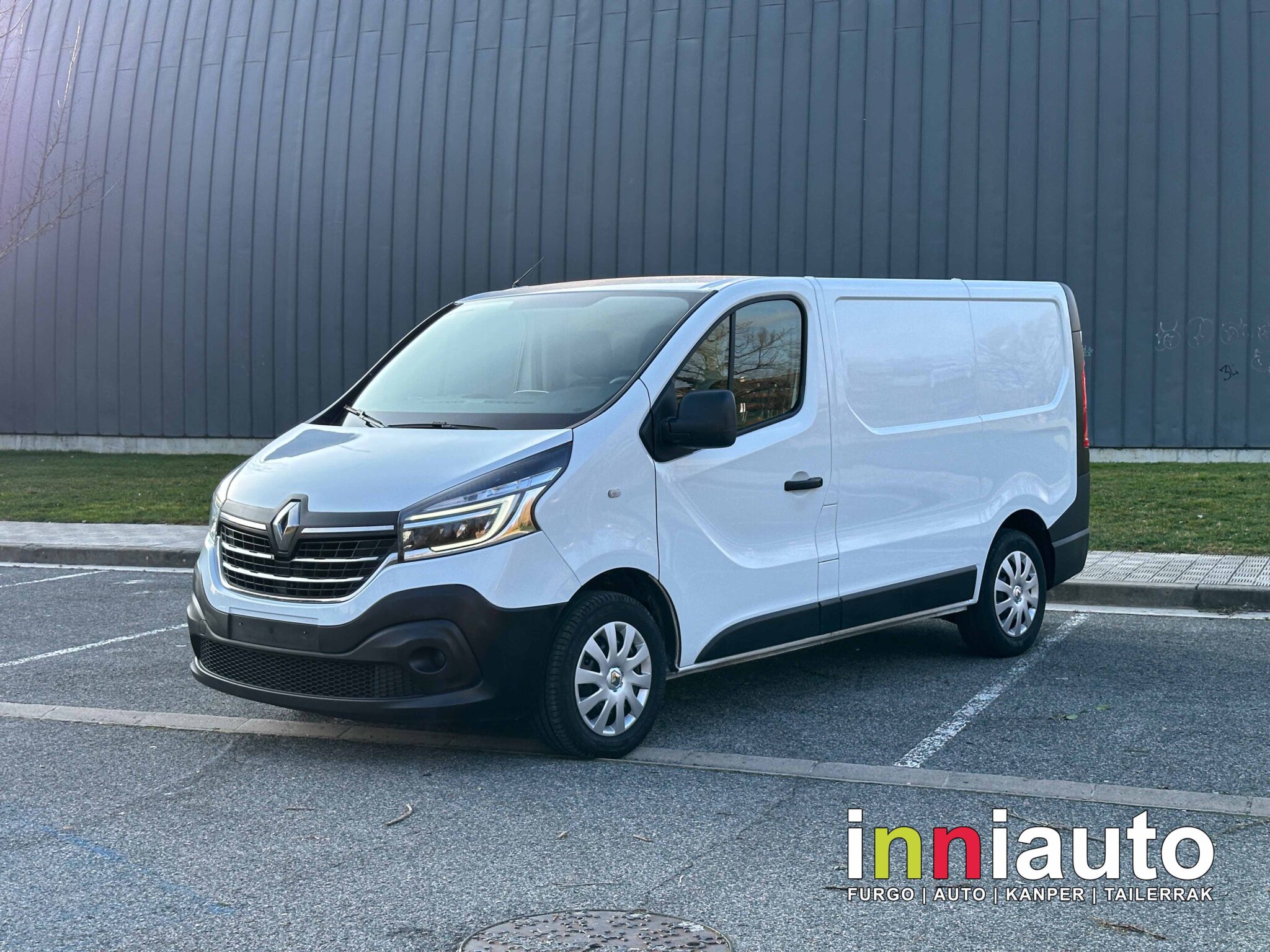 RENAULT Trafic L1H1 1000 2.0dci 120cv