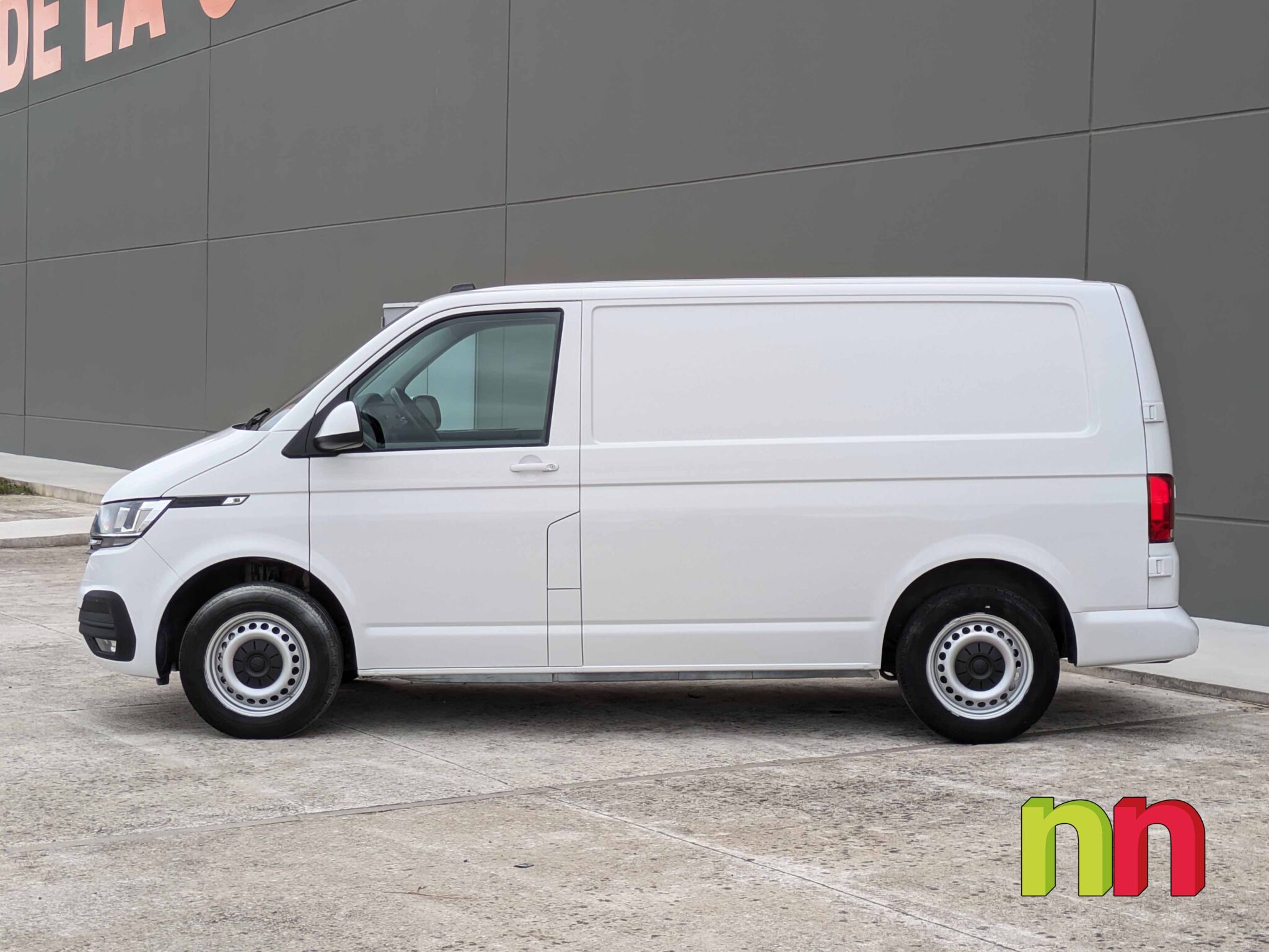 Volkswagen Transporter L1H1 DSG AUTO FG 2.0TDi 150cv + NAVI
