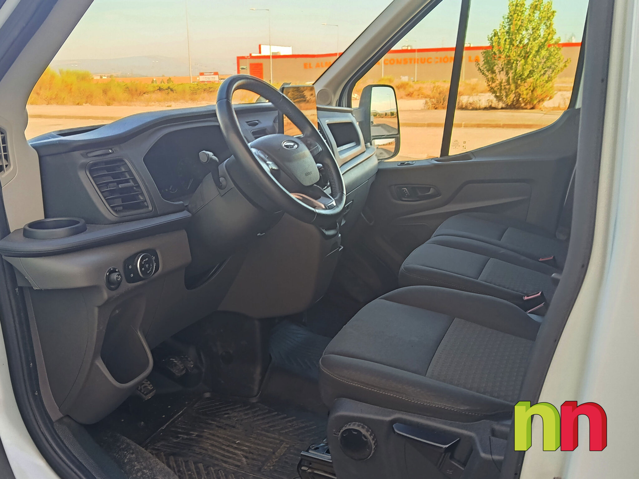 FORD Transit Carrozada sin plataforma P350 2.0 EcoBlue 130cv + DOBLE RUEDA TRASERA
