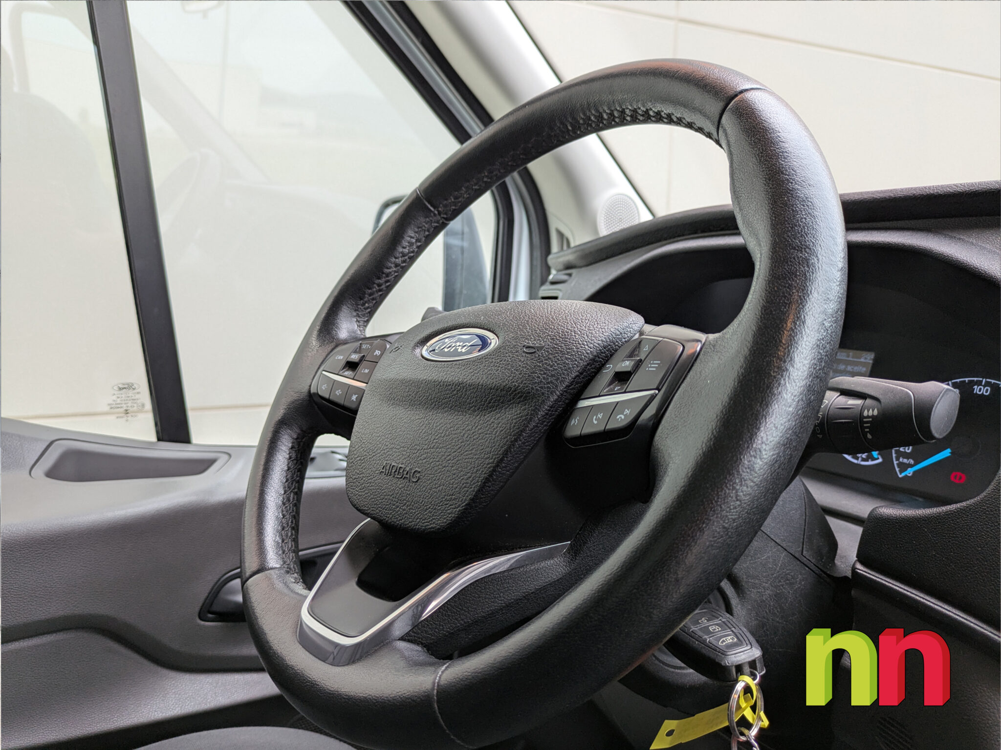 FORD Transit Carrozada sin plataforma P350 2.0 EcoBlue 130cv + DOBLE RUEDA TRASERA