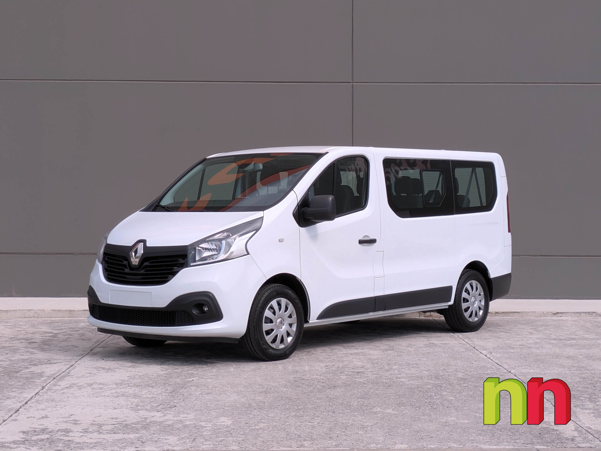 RENAULT Trafic Combi 9 L1H1 1.6DCi 120cv + AIREADORES EN PLAZAS TRASERAS + PORTON TRASERO