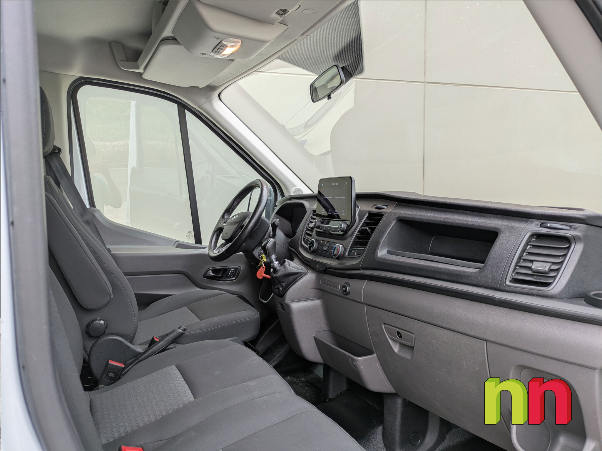 FORD Transit Carrozada con plataforma T350 L5 2.0 EcoBlue 170cv + NAVI