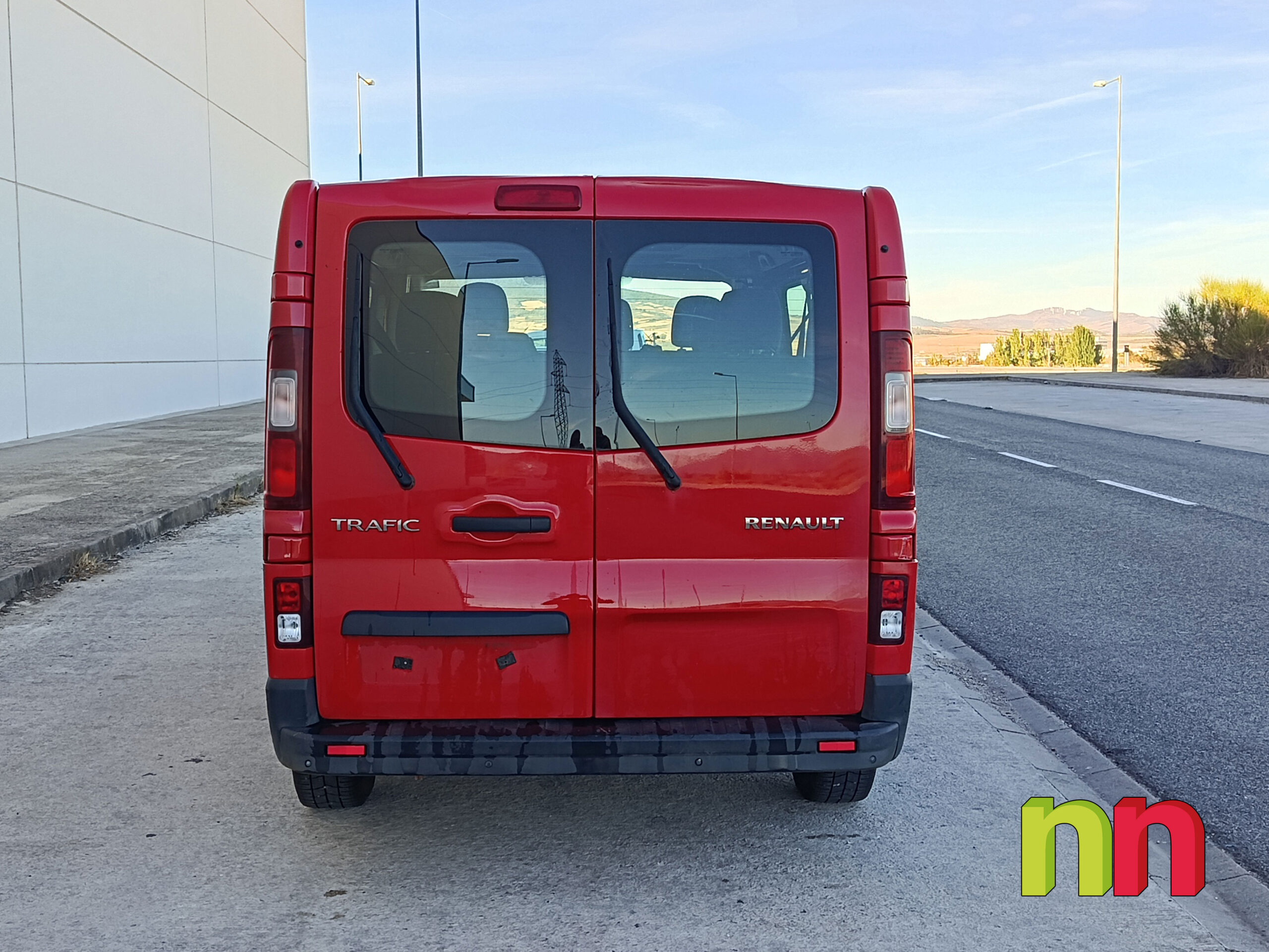 RENAULT Trafic Combi 9 L1H1 2.0DCi 145cv + NAVI