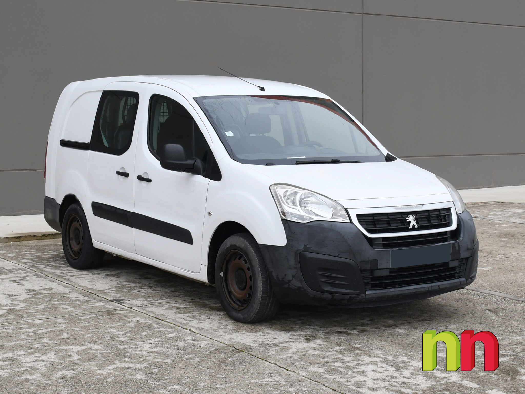 PEUGEOT Partner Combi 5 Long 1.6BlueHDI 100cv + ASIENTOS ABATIBLES