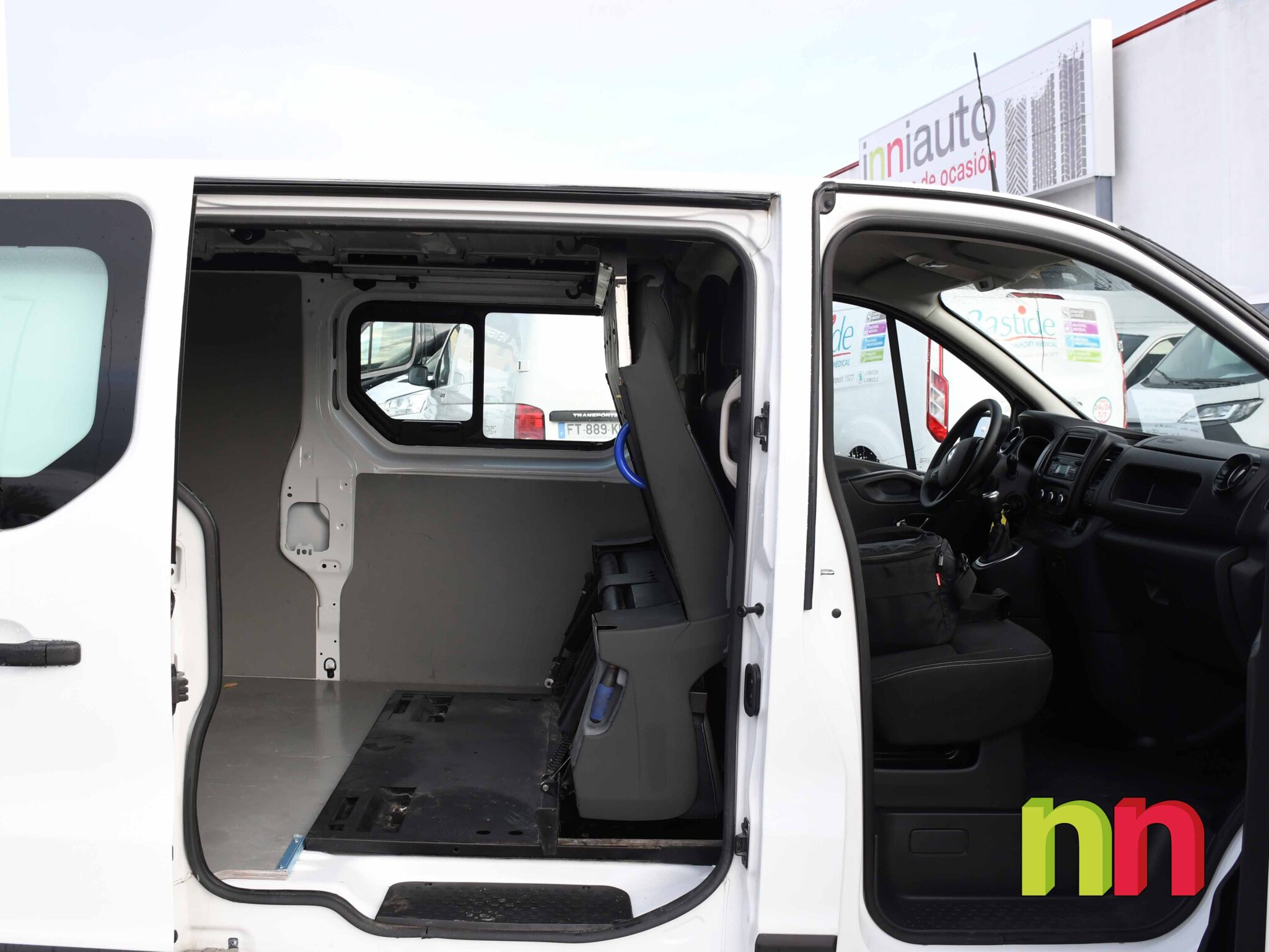 Mercedes Sprinter Combi 7 L2H2 AUTO FG35 315CDI 150cv + ASIENTOS ABATIBLES
