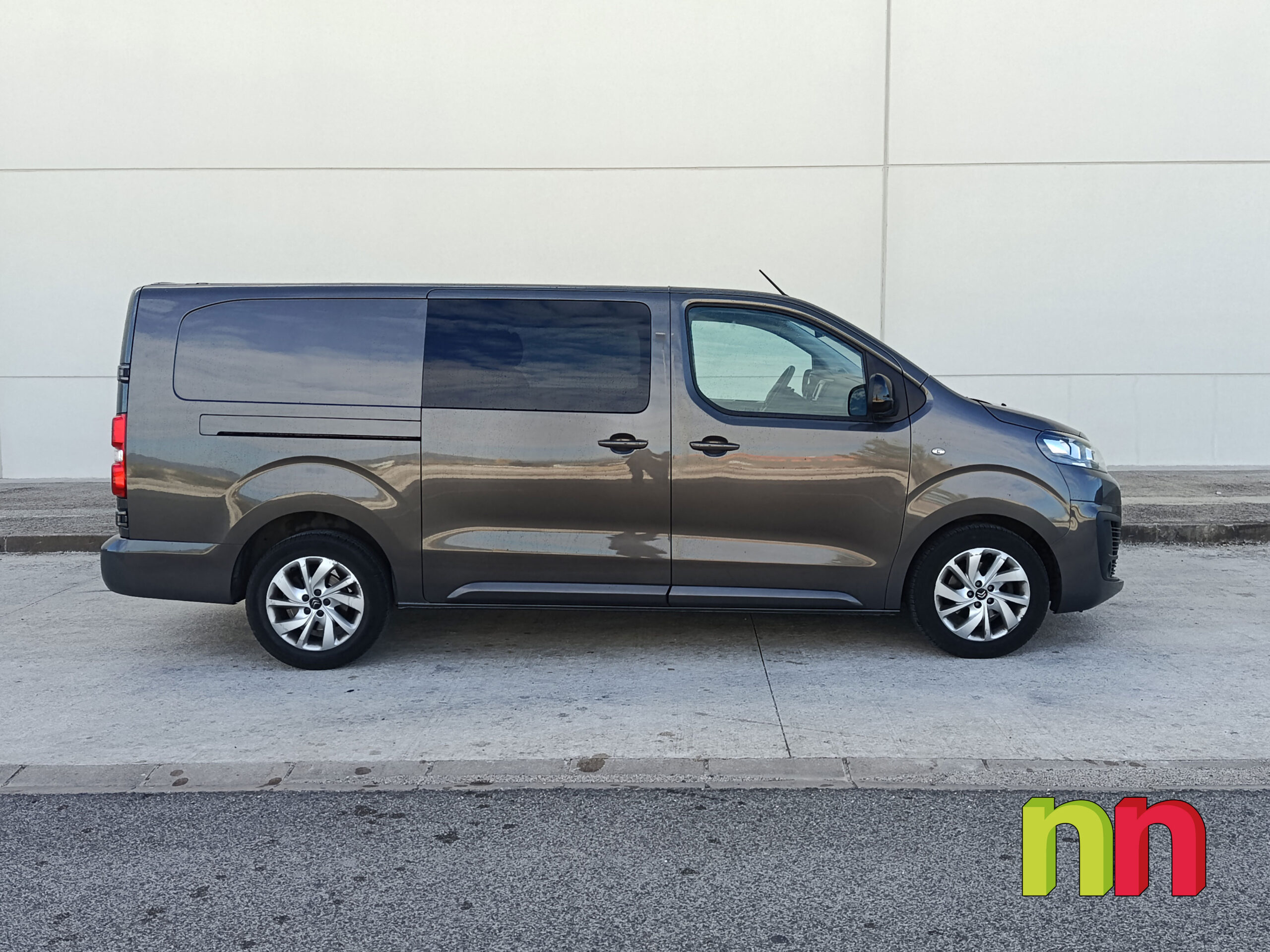 CITROEN Jumpy 3 Combi 5 Talla XL AUTO 2.0BlueHDI 180cv + NAVI + DOBLE PUERTA LATERAL