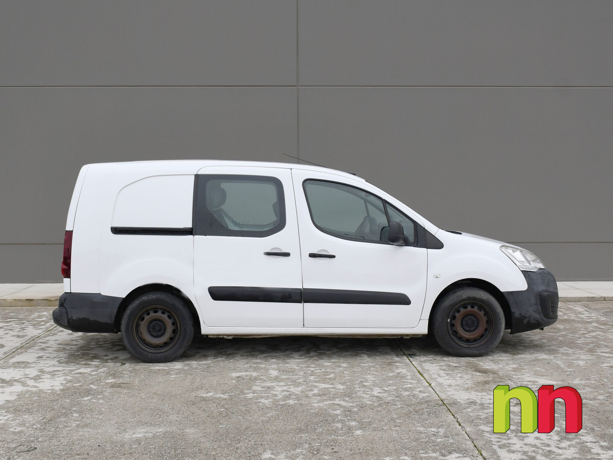 PEUGEOT Partner Combi 5 Long 1.6BlueHDI 100cv + ASIENTOS ABATIBLES