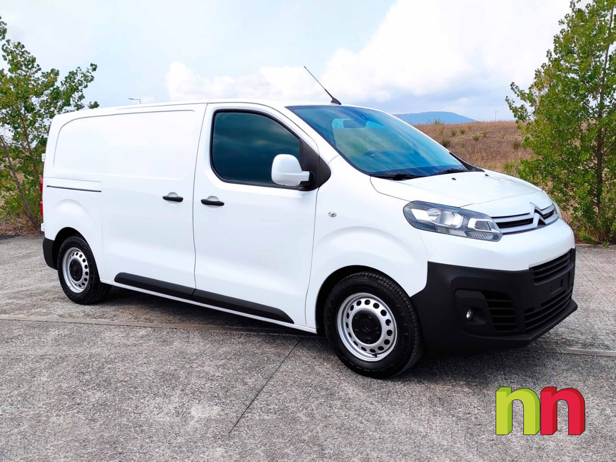 CITROEN Jumpy 3 Talla M 2.0BlueHDI 145cv + NAVY