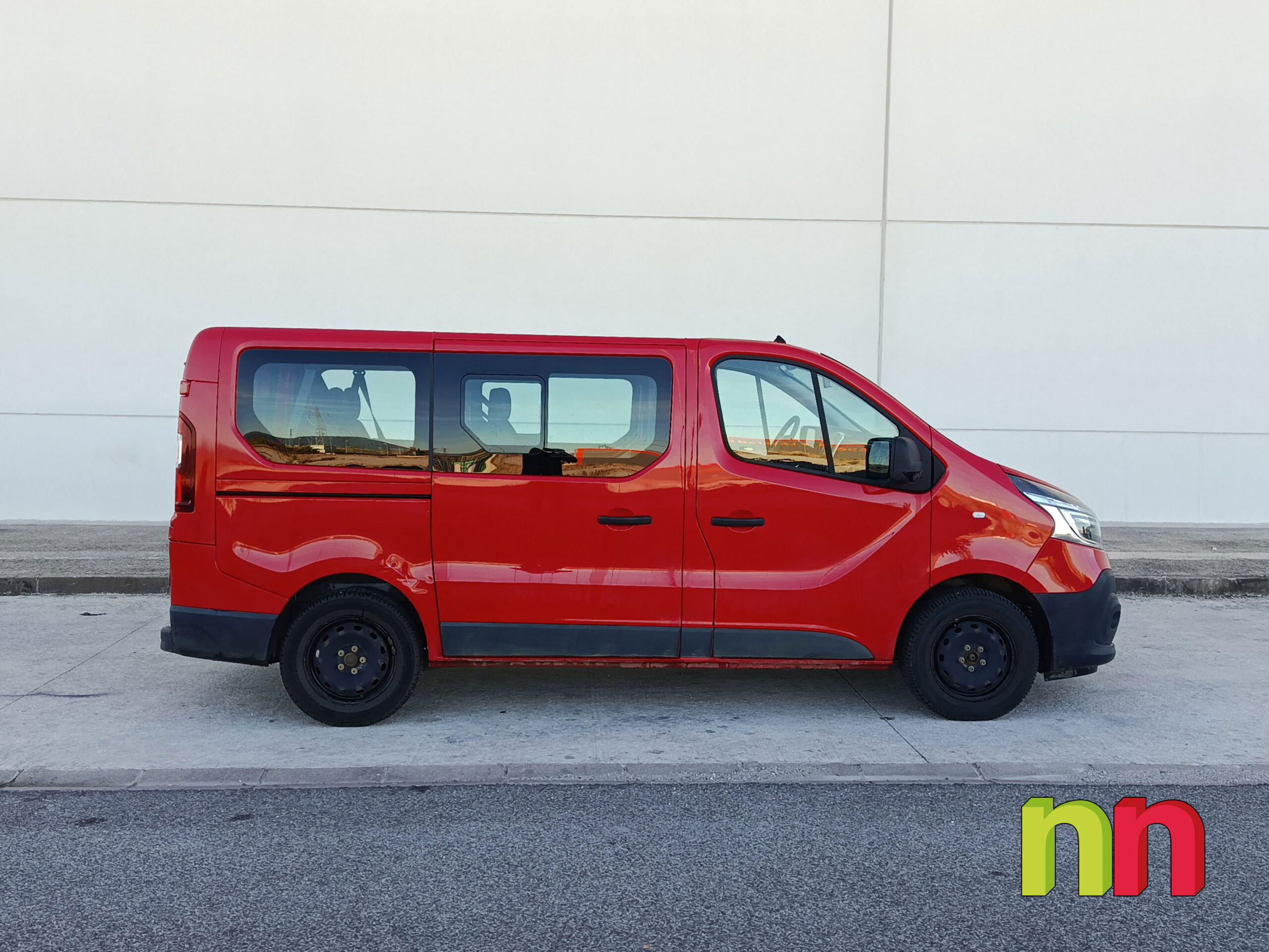 RENAULT Trafic Combi 9 L1H1 2.0DCi 145cv + NAVI