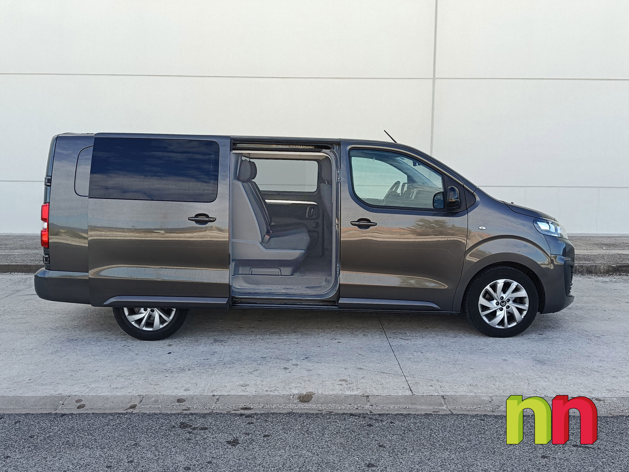 CITROEN Jumpy 3 Combi 5 Talla XL AUTO 2.0BlueHDI 180cv + NAVI + DOBLE PUERTA LATERAL