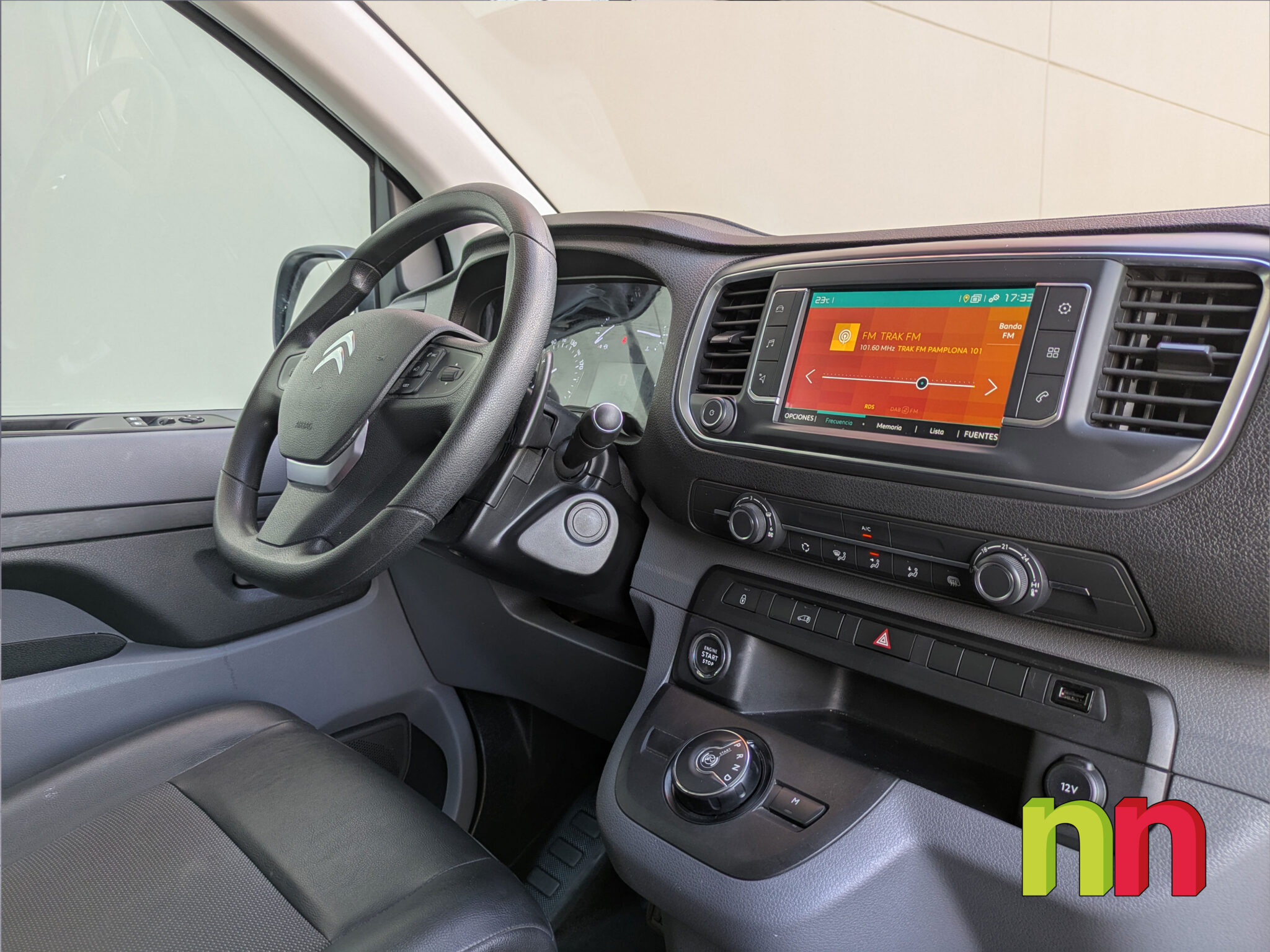 CITROEN Jumpy 3 Combi 5 Talla XL AUTO 2.0BlueHDI 180cv + NAVI + DOBLE PUERTA LATERAL