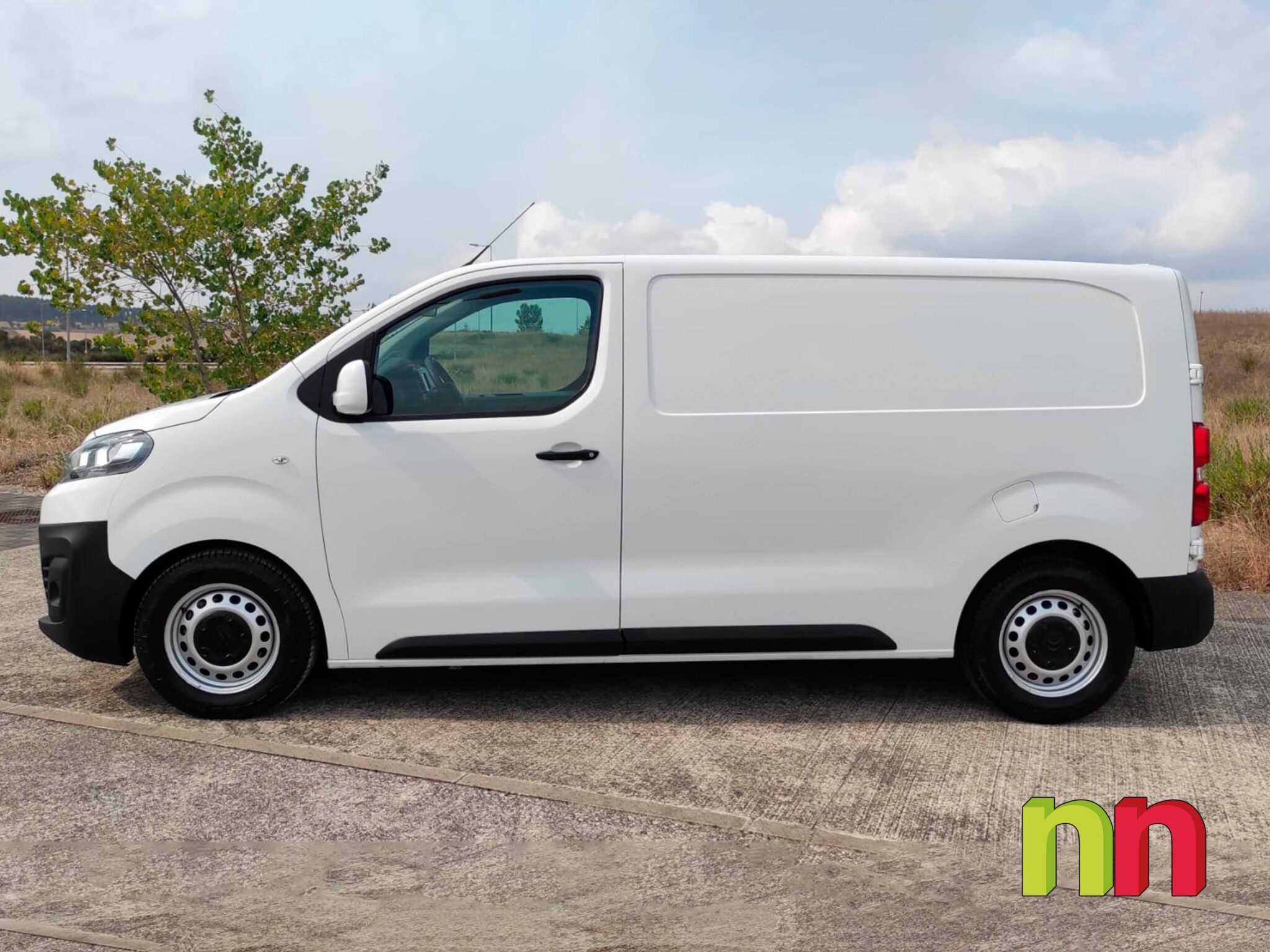 CITROEN Jumpy 3 Talla M 2.0BlueHDI 145cv + NAVY