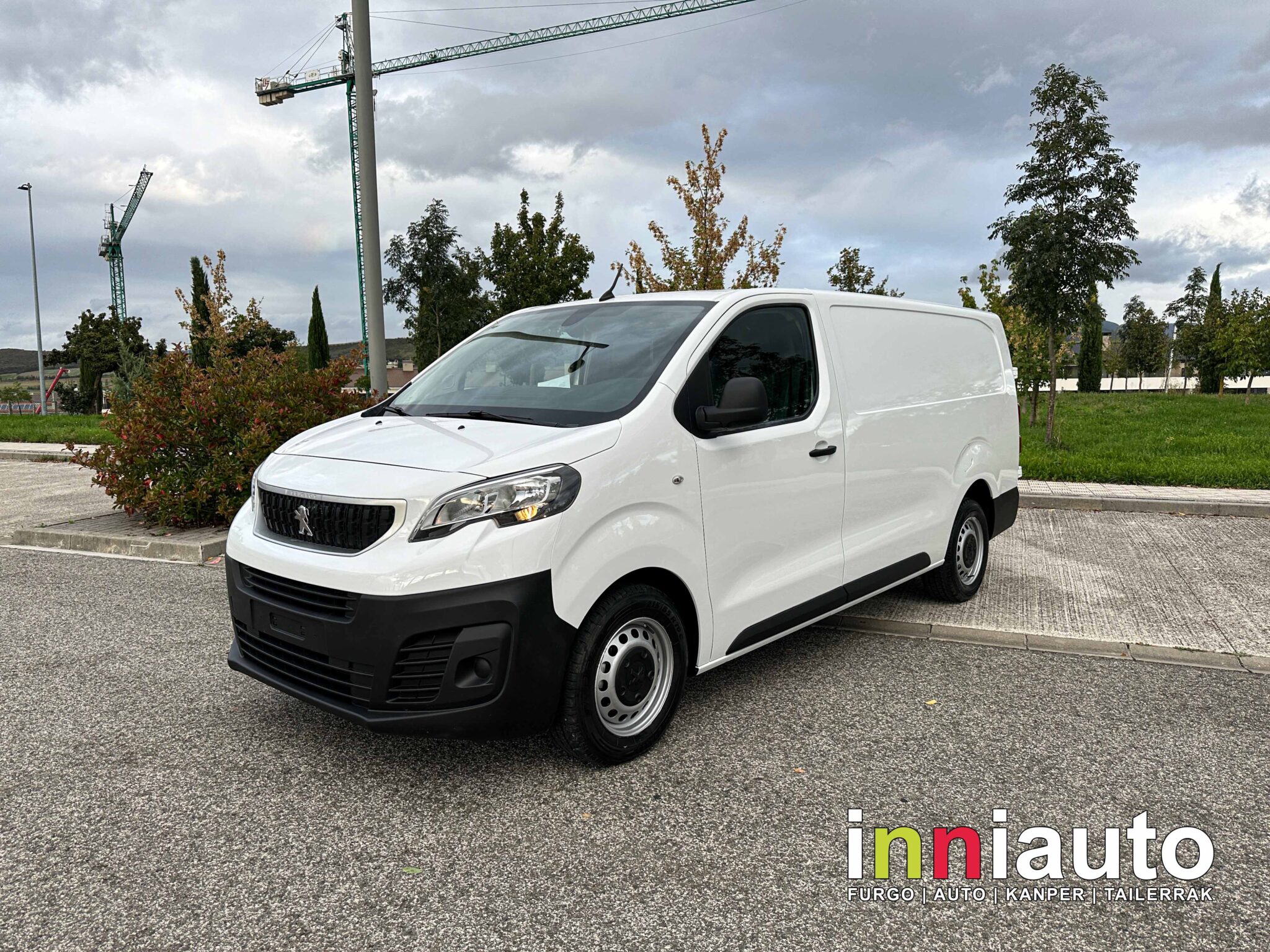 PEUGEOT Expert Long 2.0 HDi 120cv + NAVI