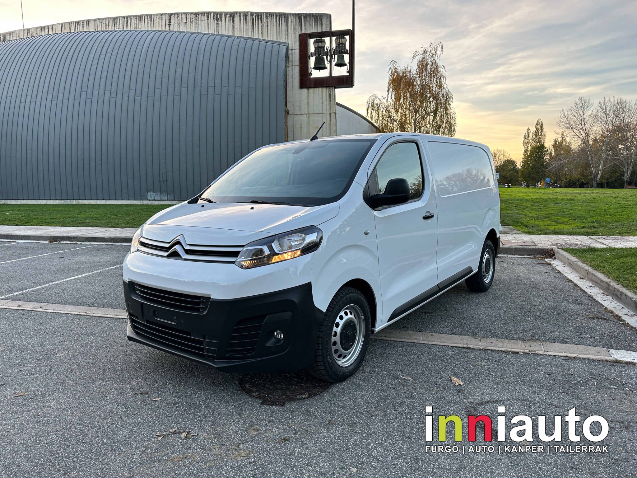 CITROEN Jumpy 3 Talla M 2.0BlueHDI 120cv + NAVY