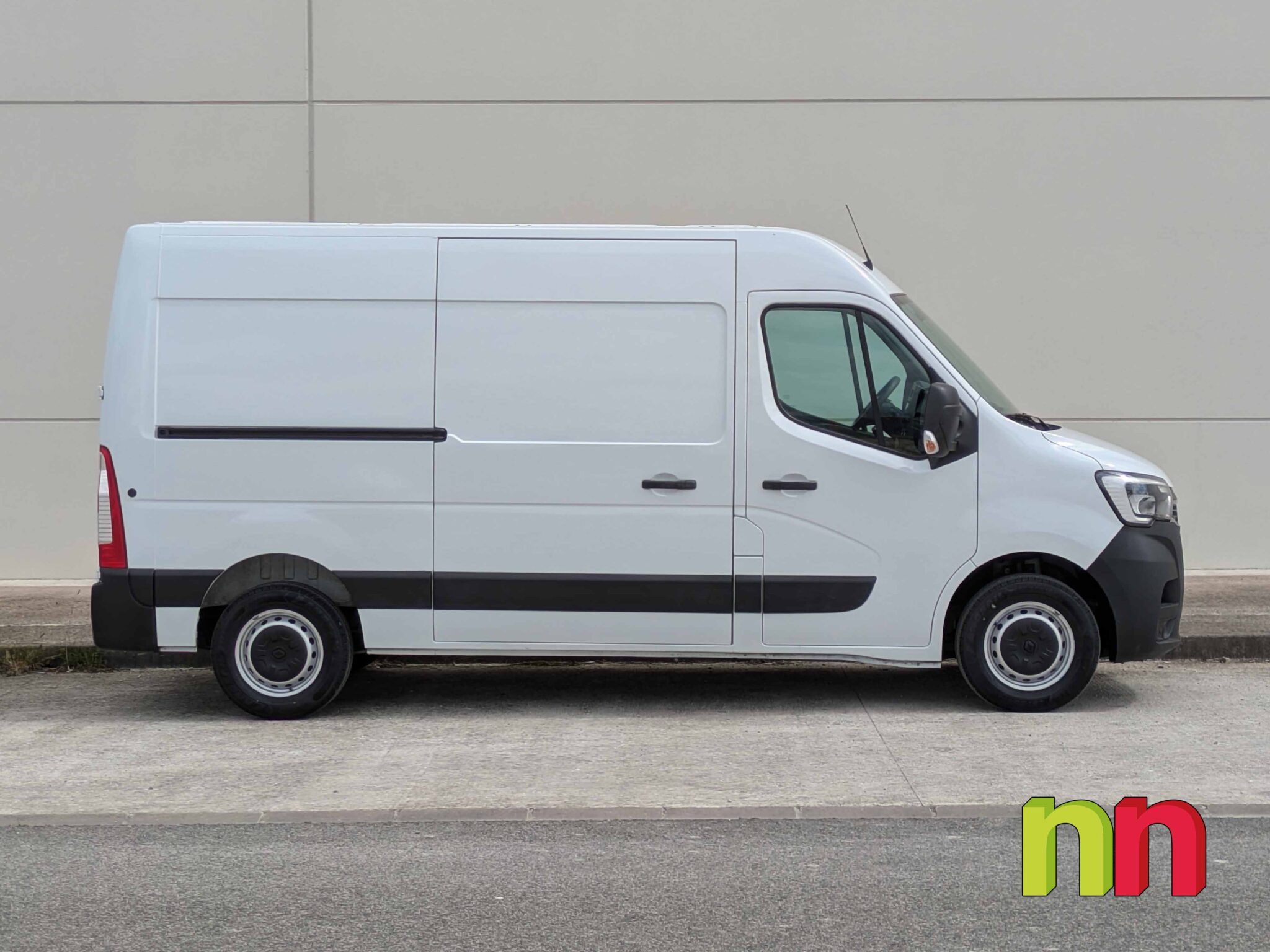 RENAULT Master L2H2 FG35 2.3DCI 135cv + NAVI
