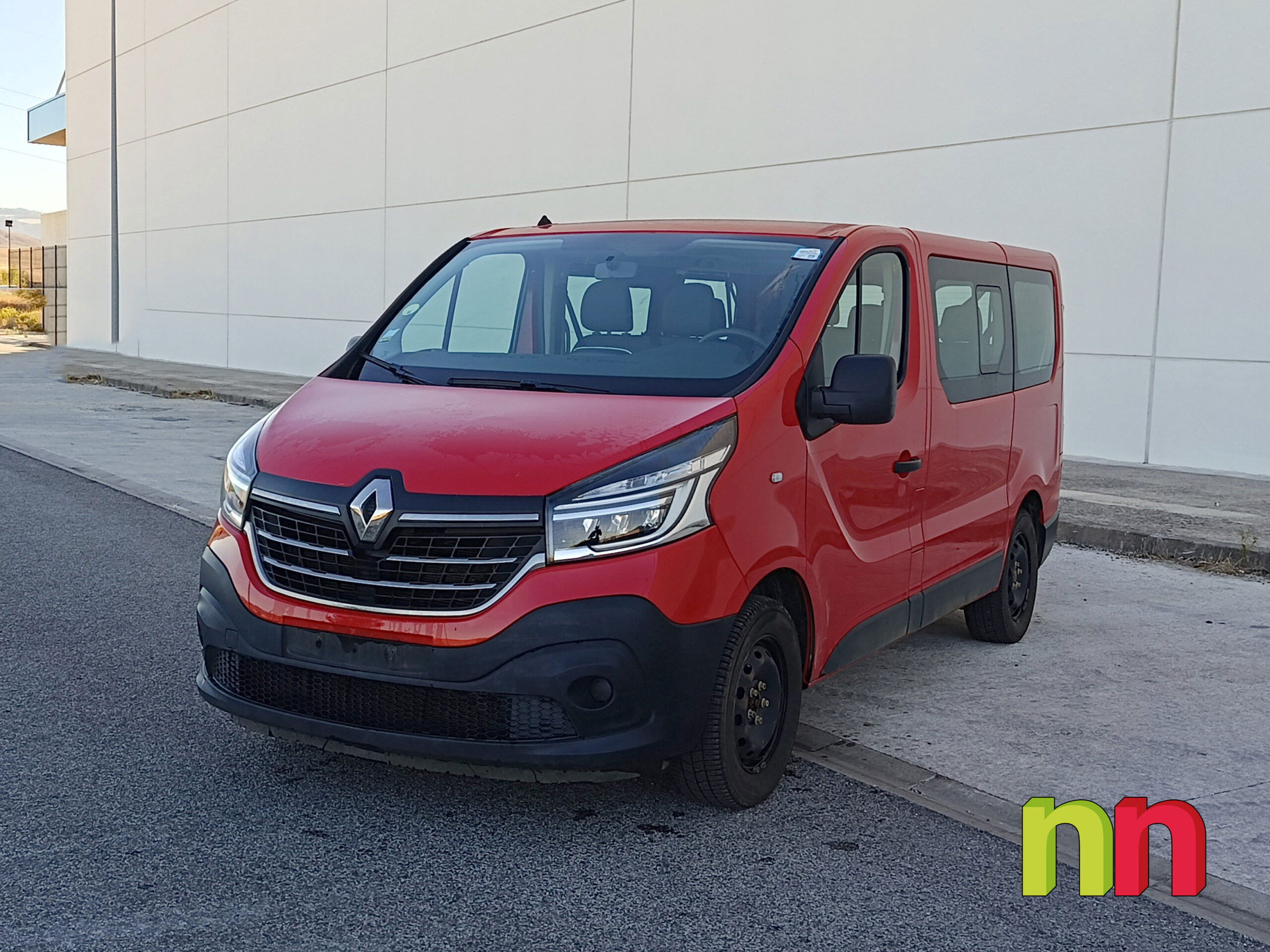 RENAULT Trafic Combi 9 L1H1 2.0DCi 145cv + NAVI