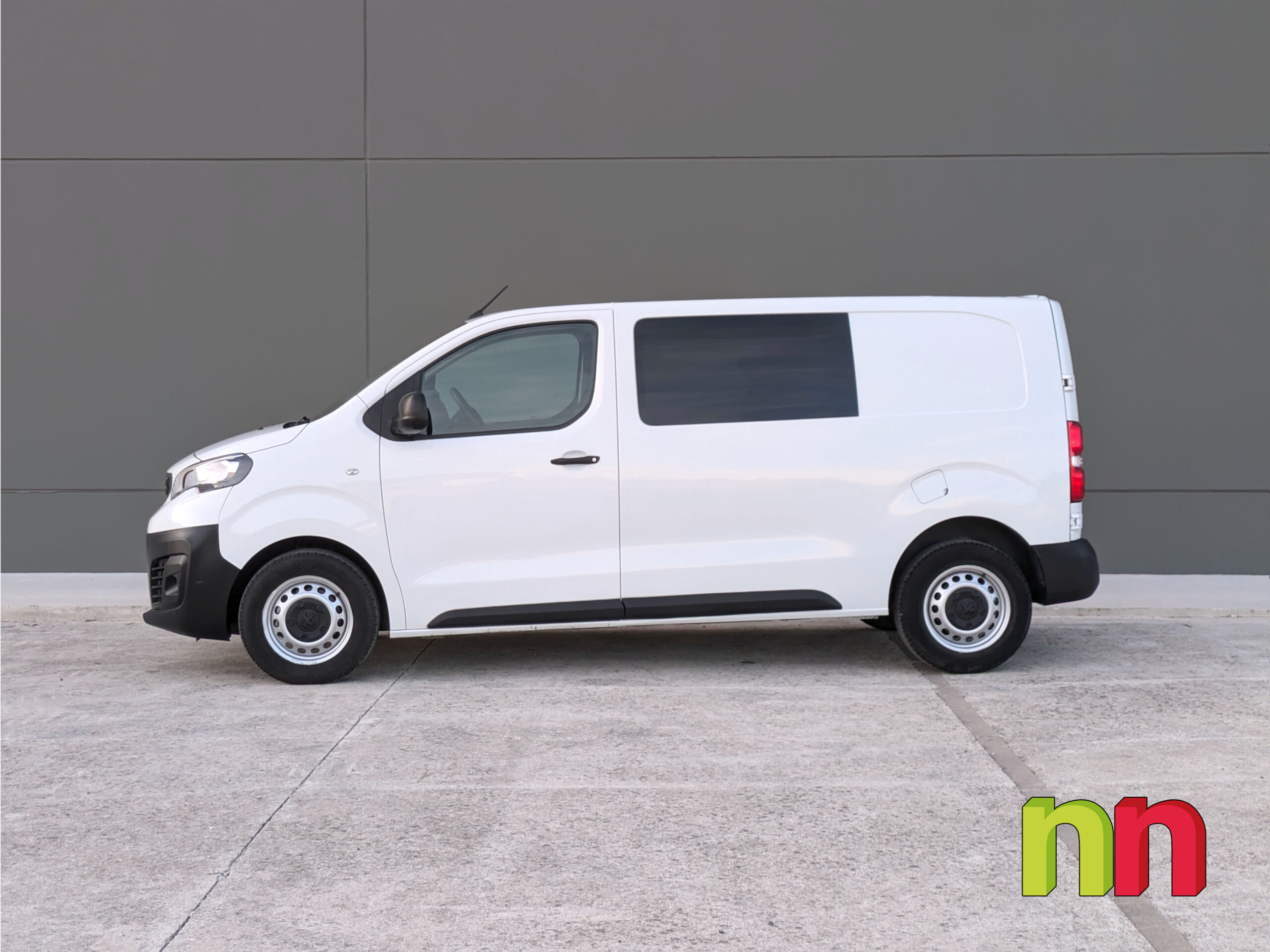 PEUGEOT STD Combi 6 2.0 BlueHDi 120cv + NAVI