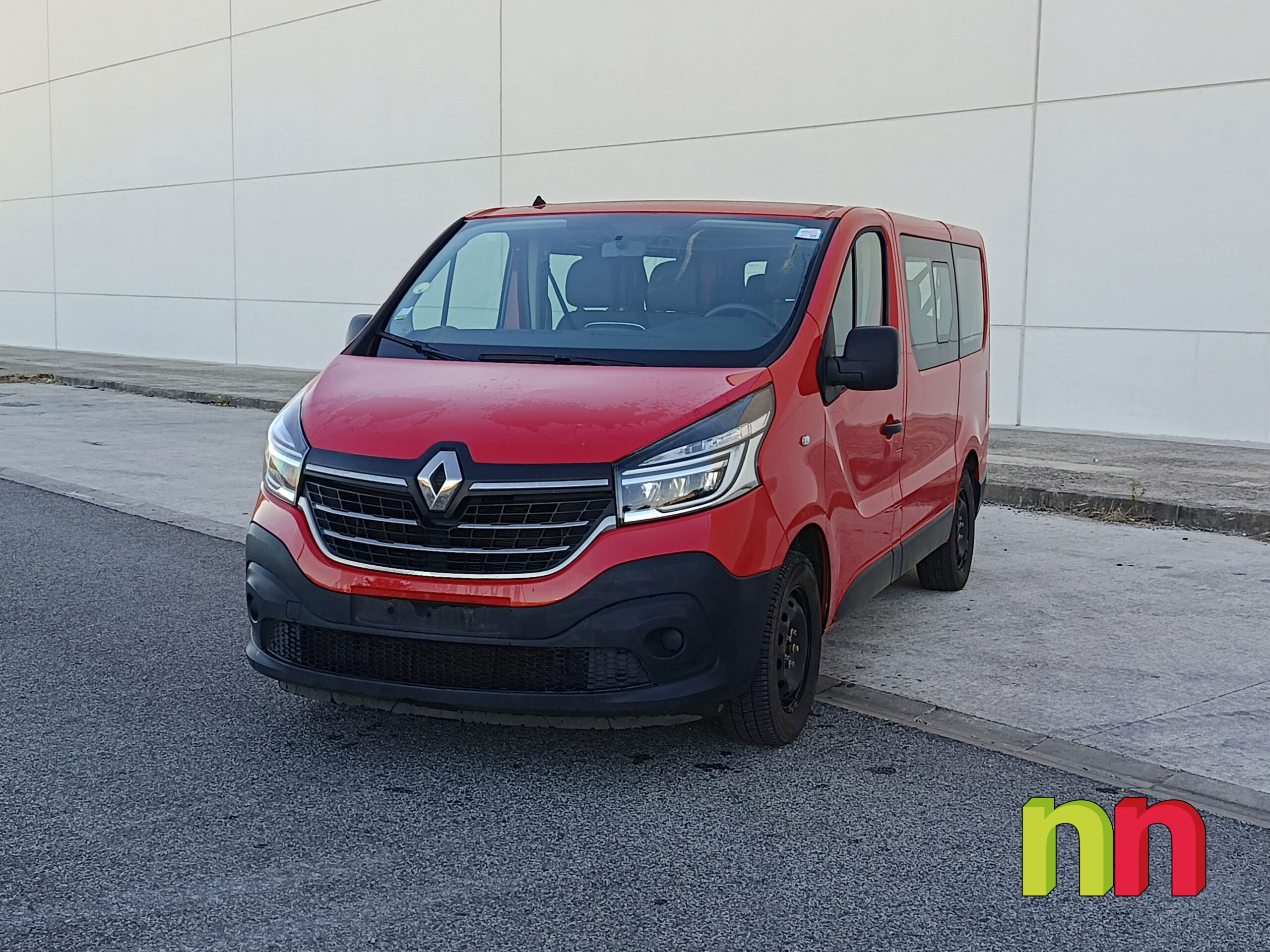 RENAULT Trafic Combi 9 L1H1 2.0DCi 145cv + NAVI