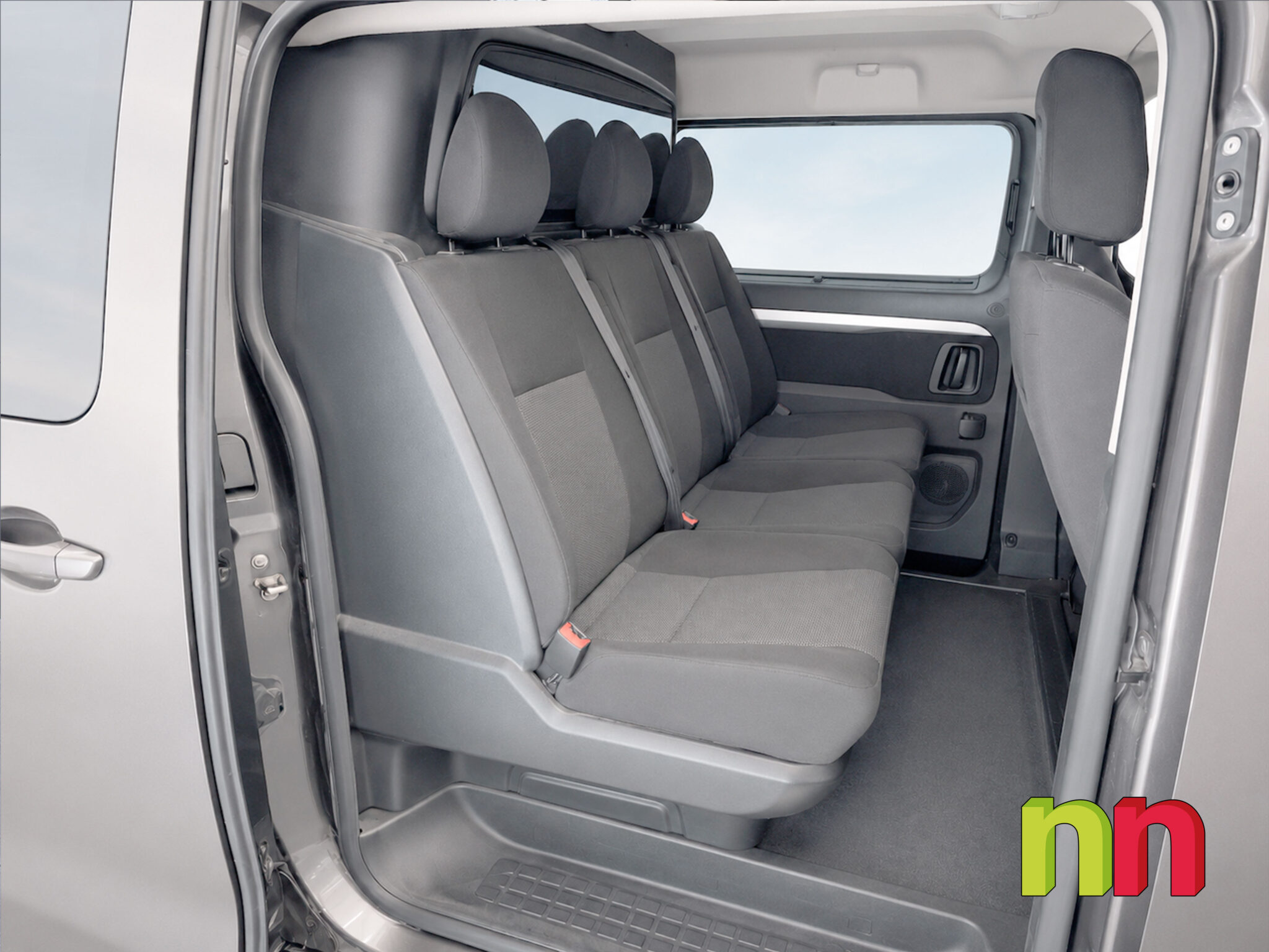 CITROEN Jumpy 3 Combi 5 Talla XL AUTO 2.0BlueHDI 180cv + NAVI + DOBLE PUERTA LATERAL