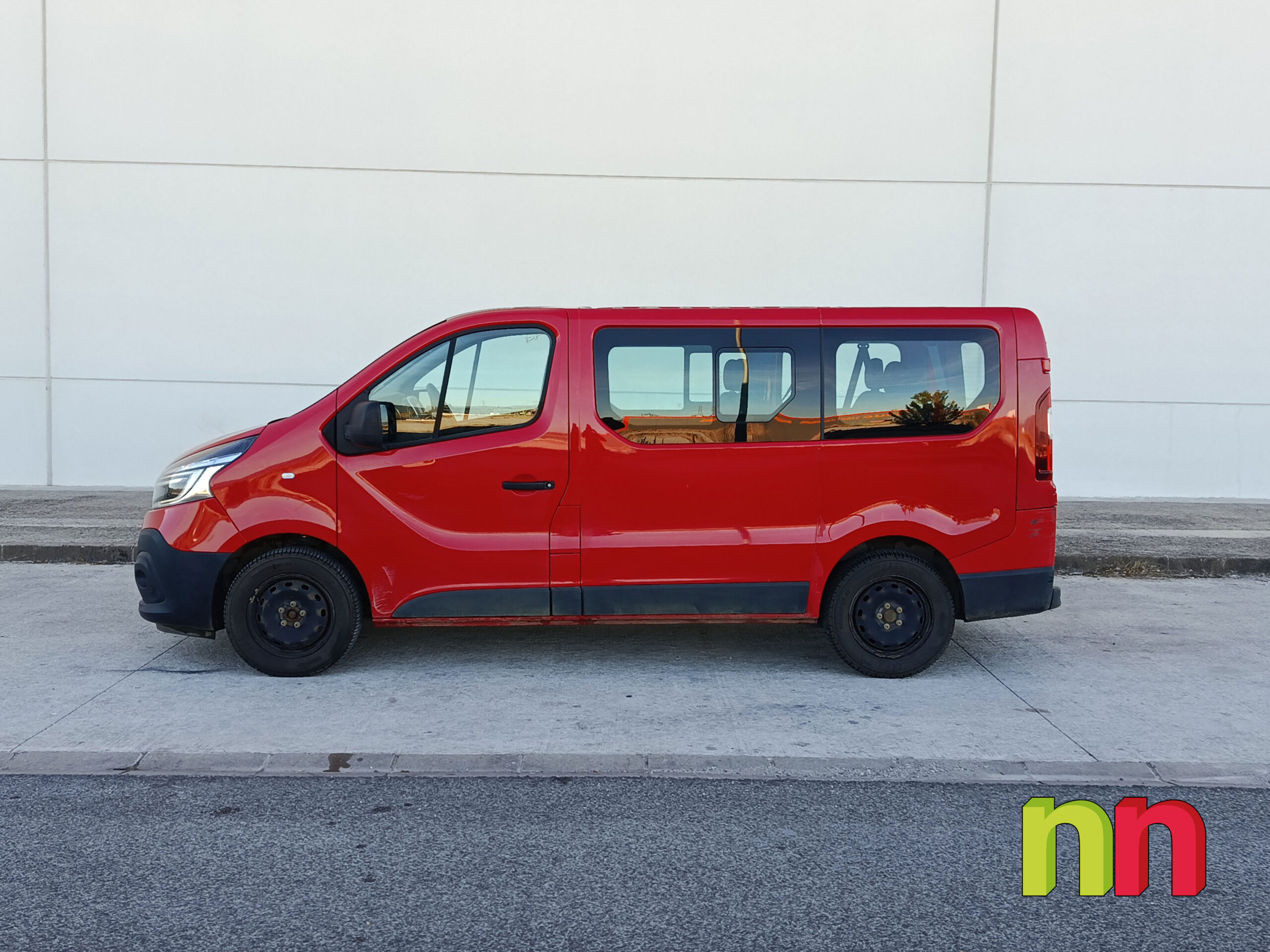 RENAULT Trafic Combi 9 L1H1 2.0DCi 145cv + NAVI