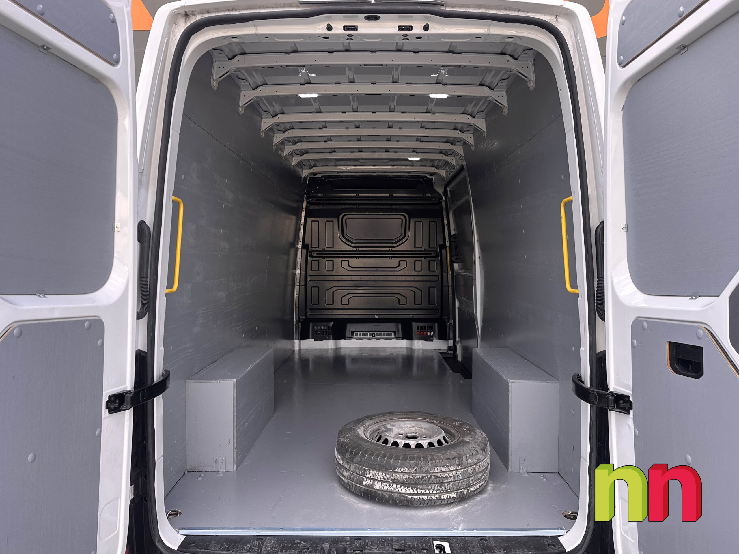 VOLKSWAGEN Crafter L4H2 FG35 AUTO 2.0TDI 140cv + NAVI
