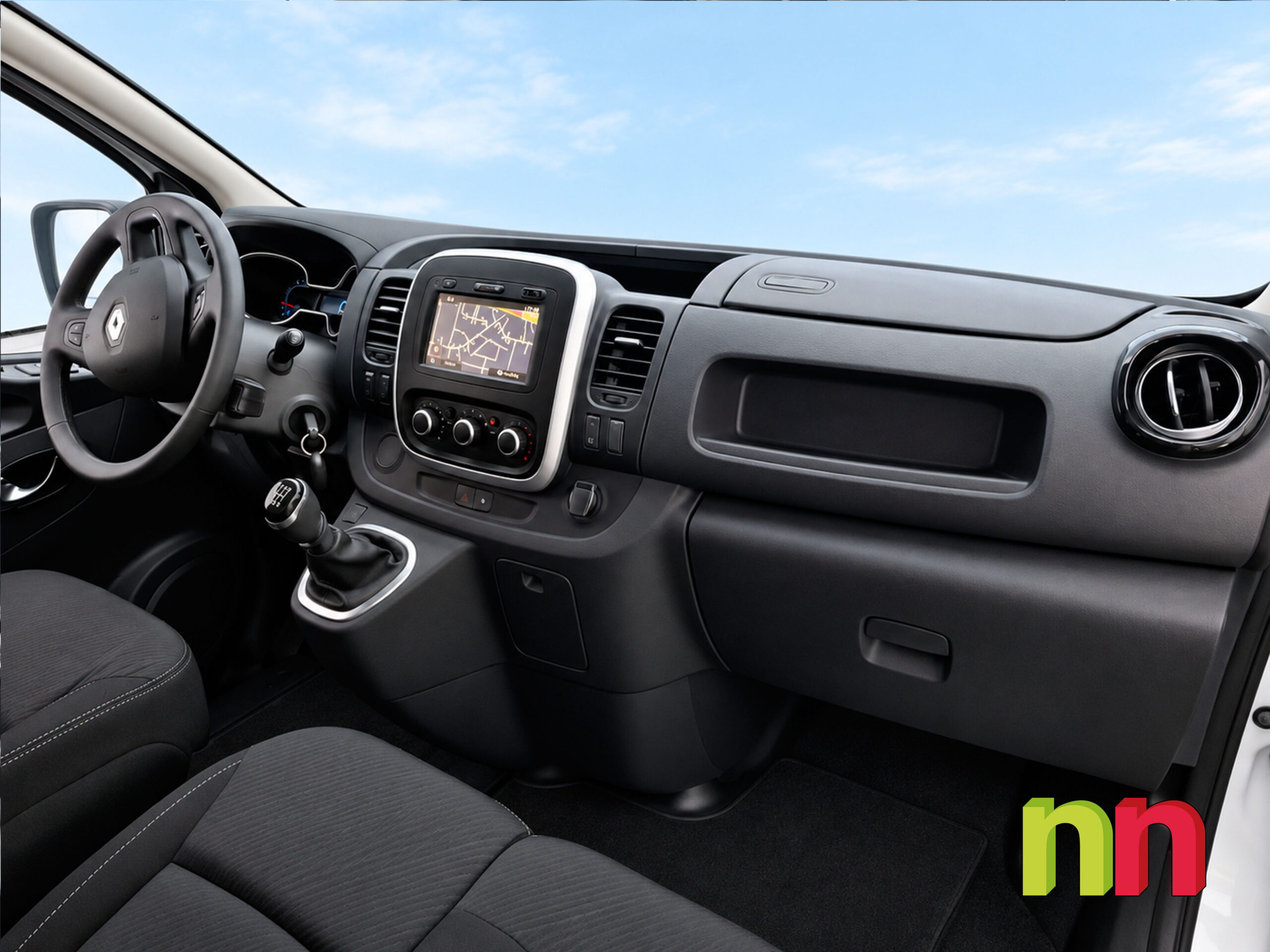 RENAULT Trafic L1H2 2.0DCI 145cv + NAVI