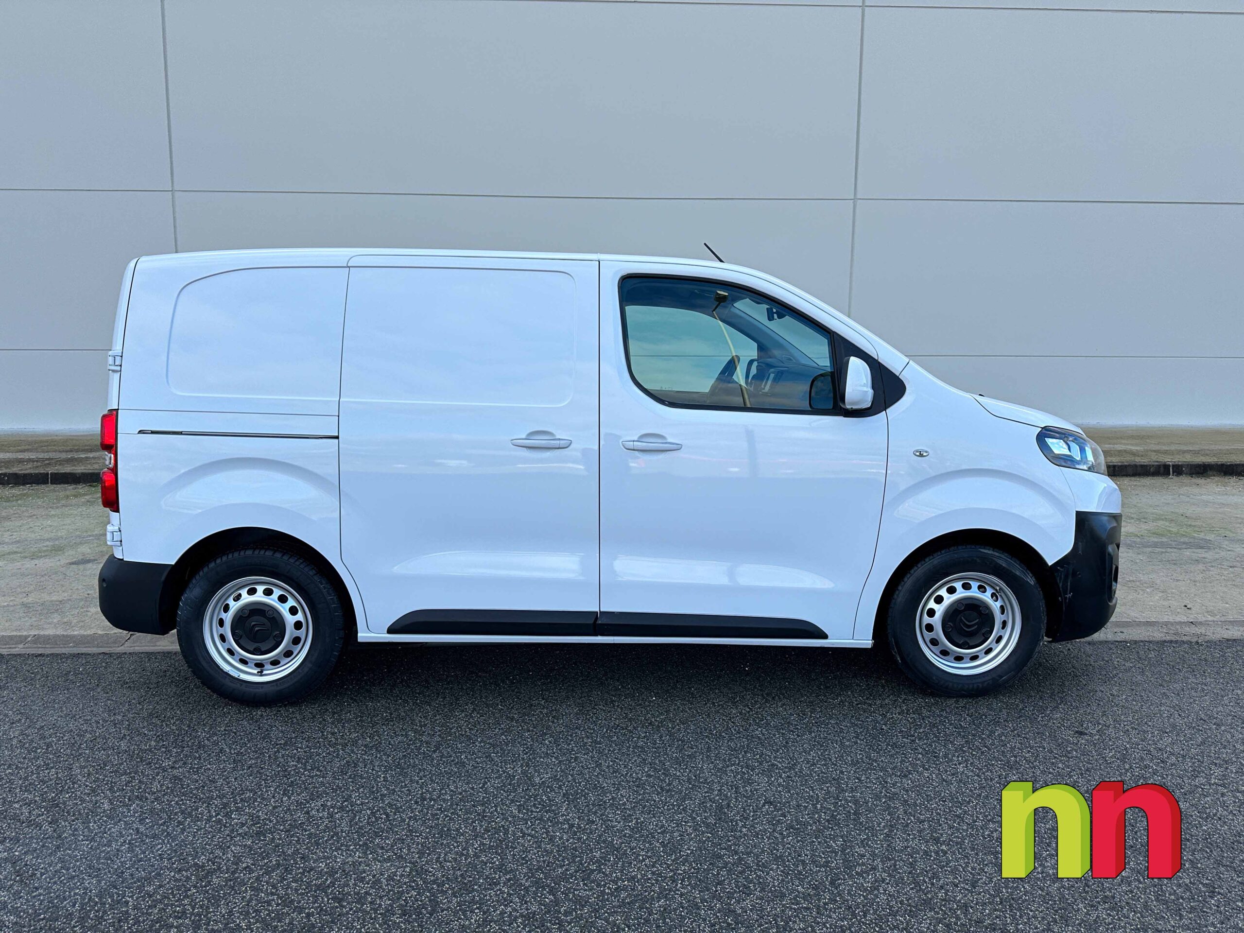 CITROEN Jumpy 3 Talla M 2.0BlueHDI 120cv + NAVY
