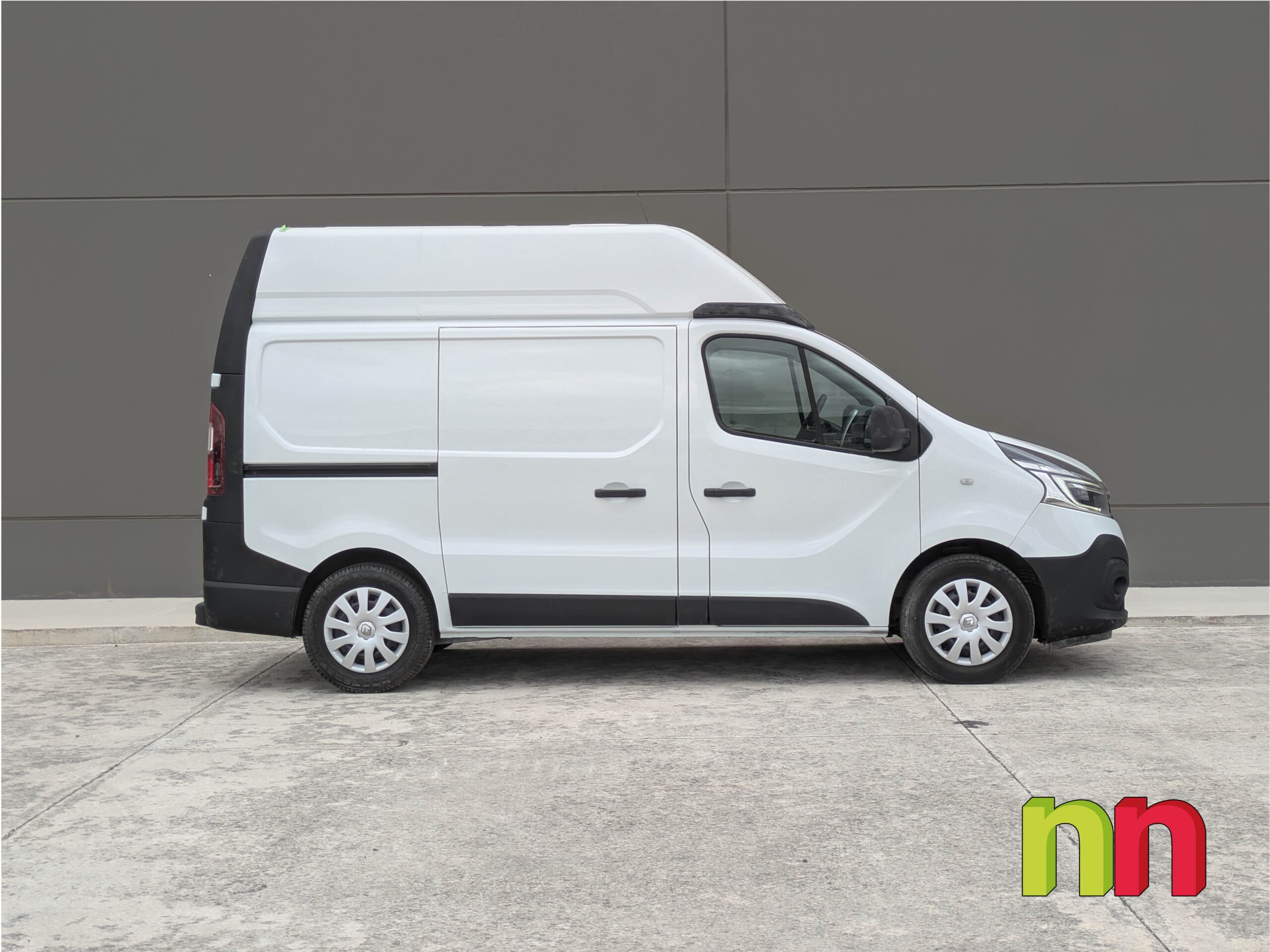 RENAULT Trafic L1H2 2.0DCI 145cv + NAVI