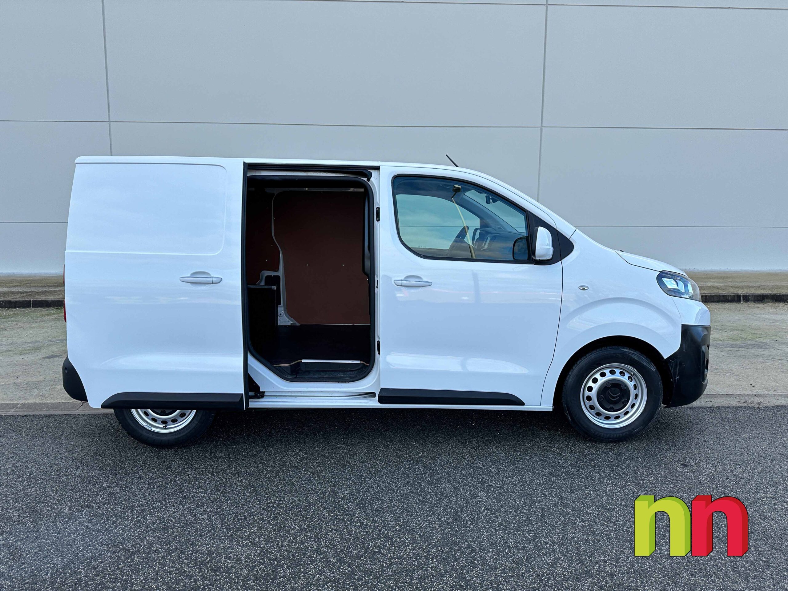 CITROEN Jumpy 3 Talla M 2.0BlueHDI 120cv + NAVY