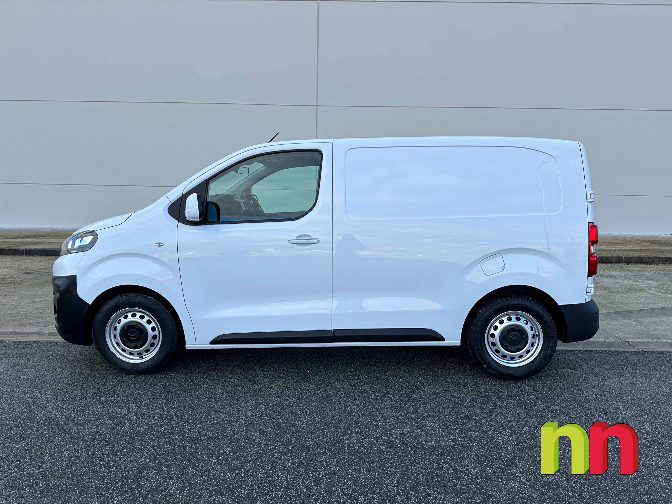 CITROEN Jumpy 3 Talla M 2.0BlueHDI 120cv + NAVY