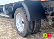 IVECO Daily carrozada con plataforma 3.0TD 160cv 20m3 + puerta lateral + doble rueda