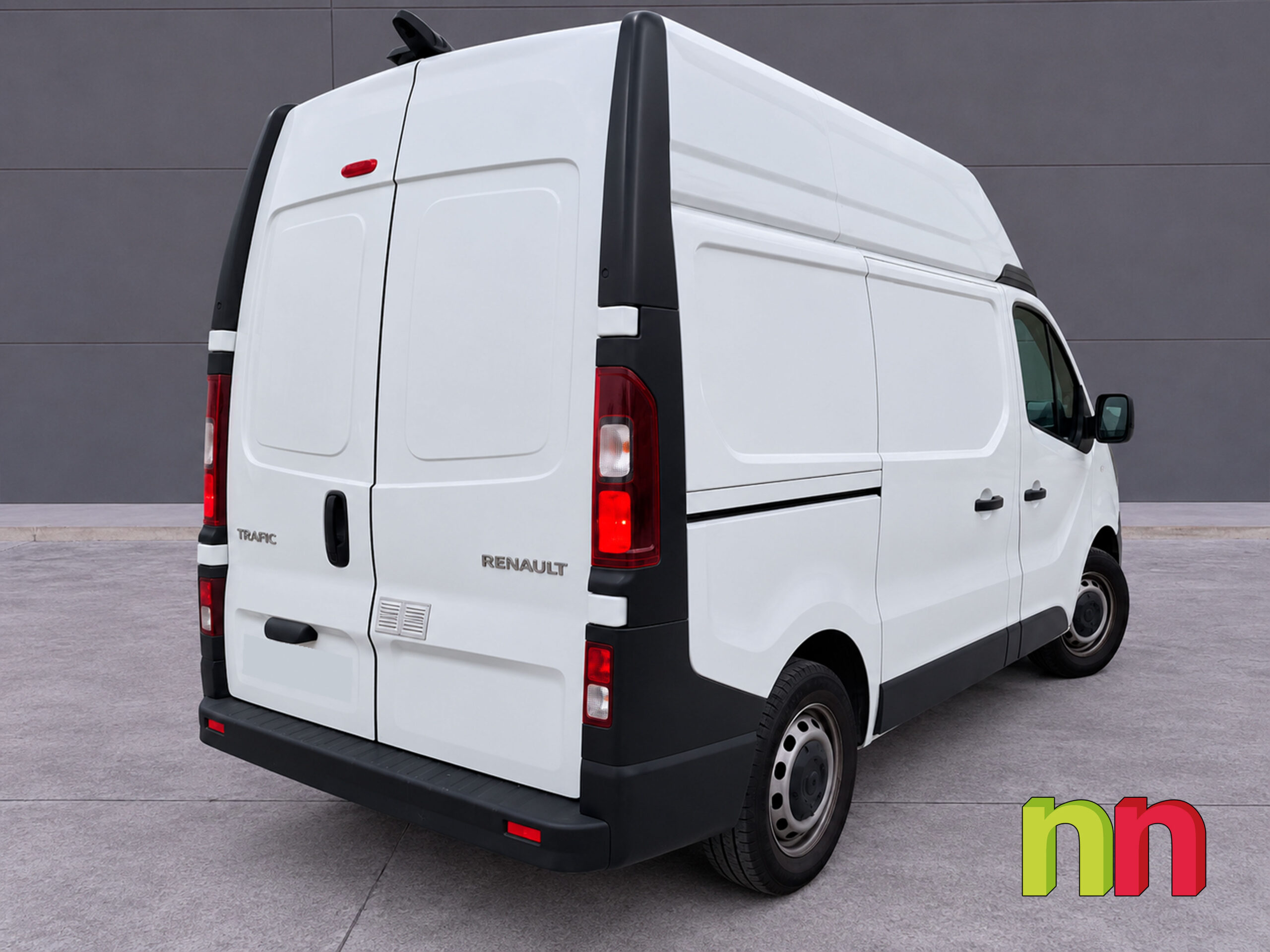 RENAULT Trafic L1H2 2.0dCI 170cv + NAVI