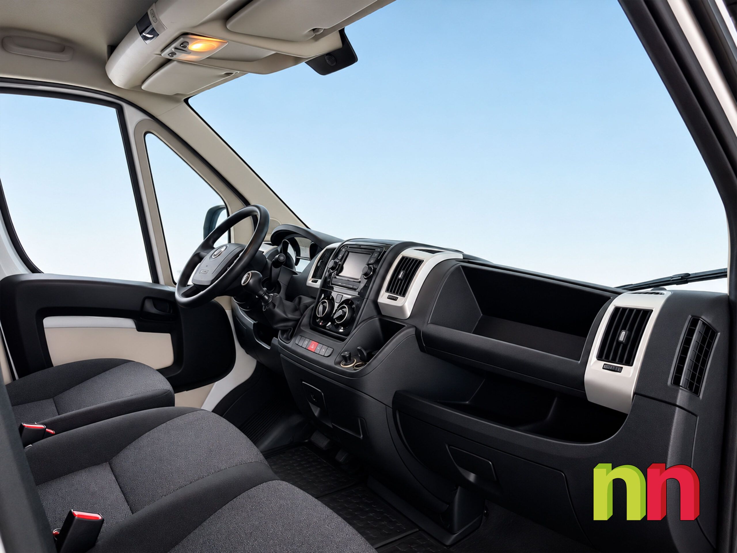 FIAT Ducato carrozada con plataforma FG35 2.3 Mjet 130cv + NAVI